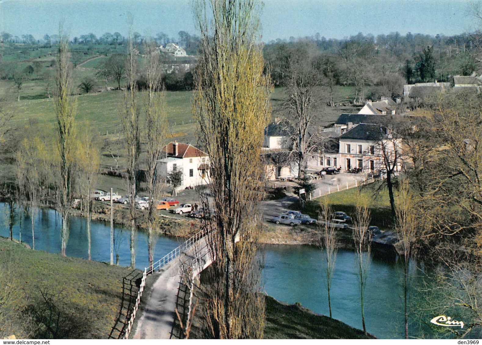 ECOUCHE - La Vallée De L'Orne à Ménil-Glaise - L'Auberge Saint-Roch - La Passerelle - Ecouche