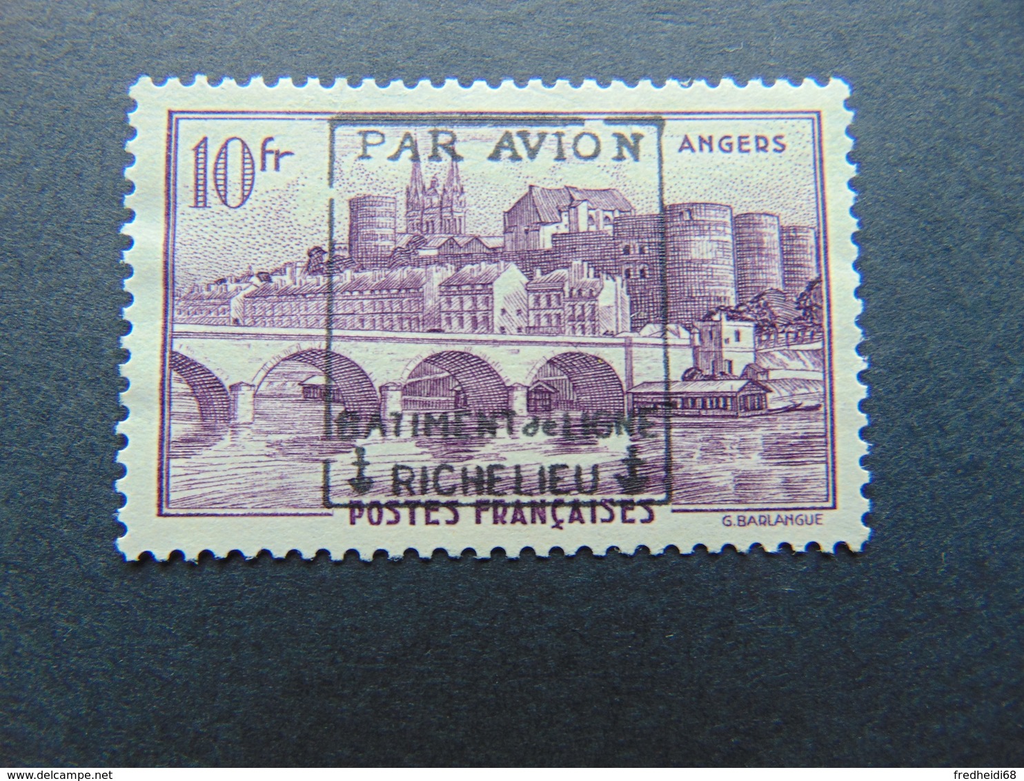 Très Beau N°. 10(*) De La Poste Aérienne Militaire - Bâtiment De Ligne Richelieu - Timbre Non Signé - War Stamps