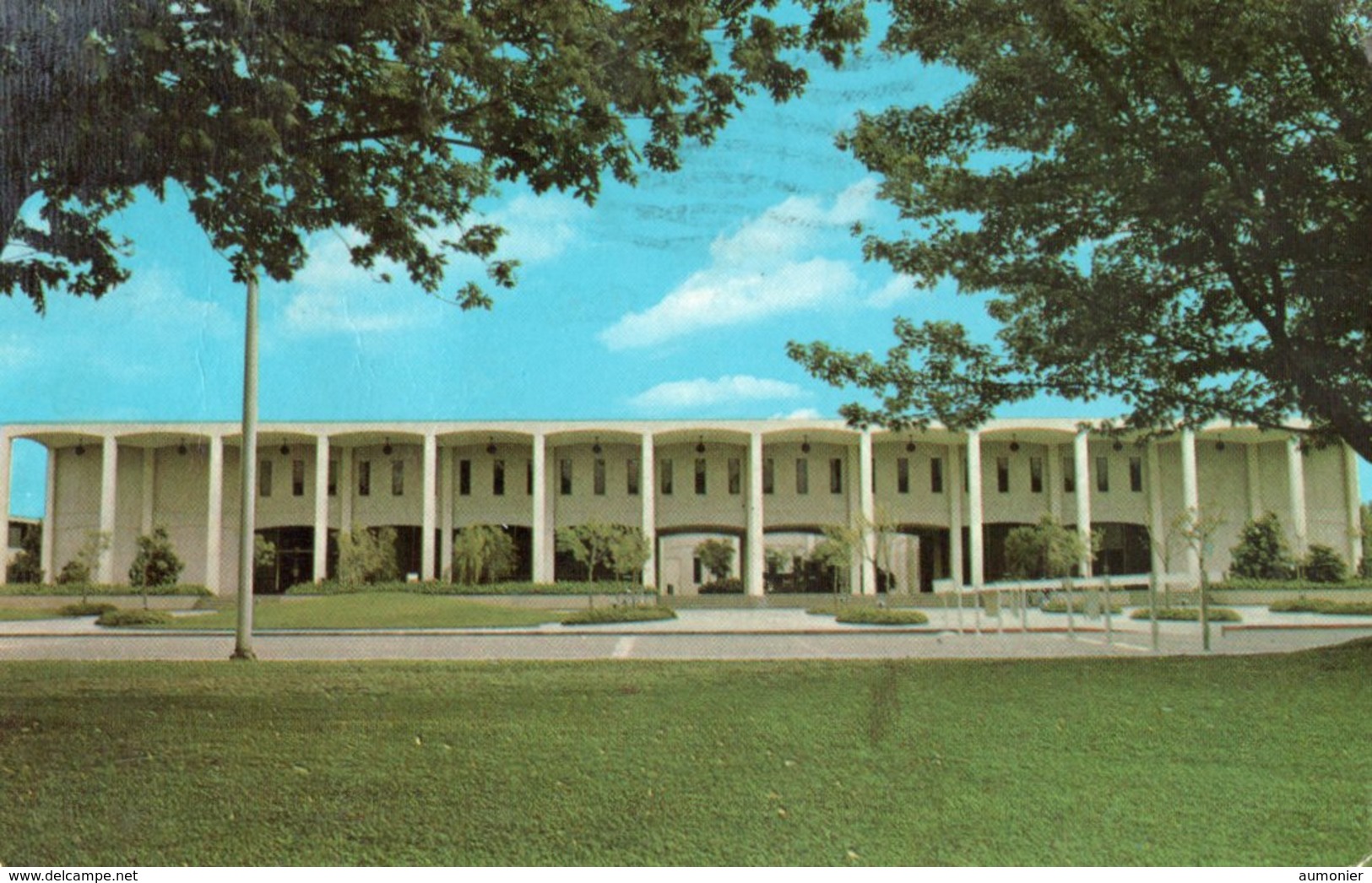 FRESNO ( Etats Unis  ) - California State University  - Administration Building - Fresno