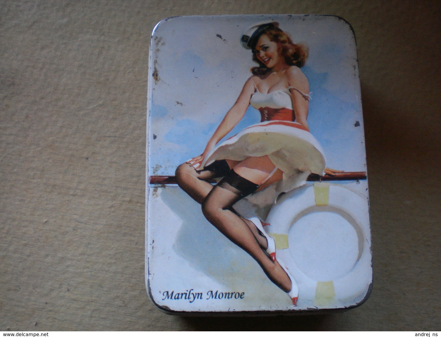 Old Tin Box Pin Ups Girls Marilyn Monroe - Boîtes/Coffrets