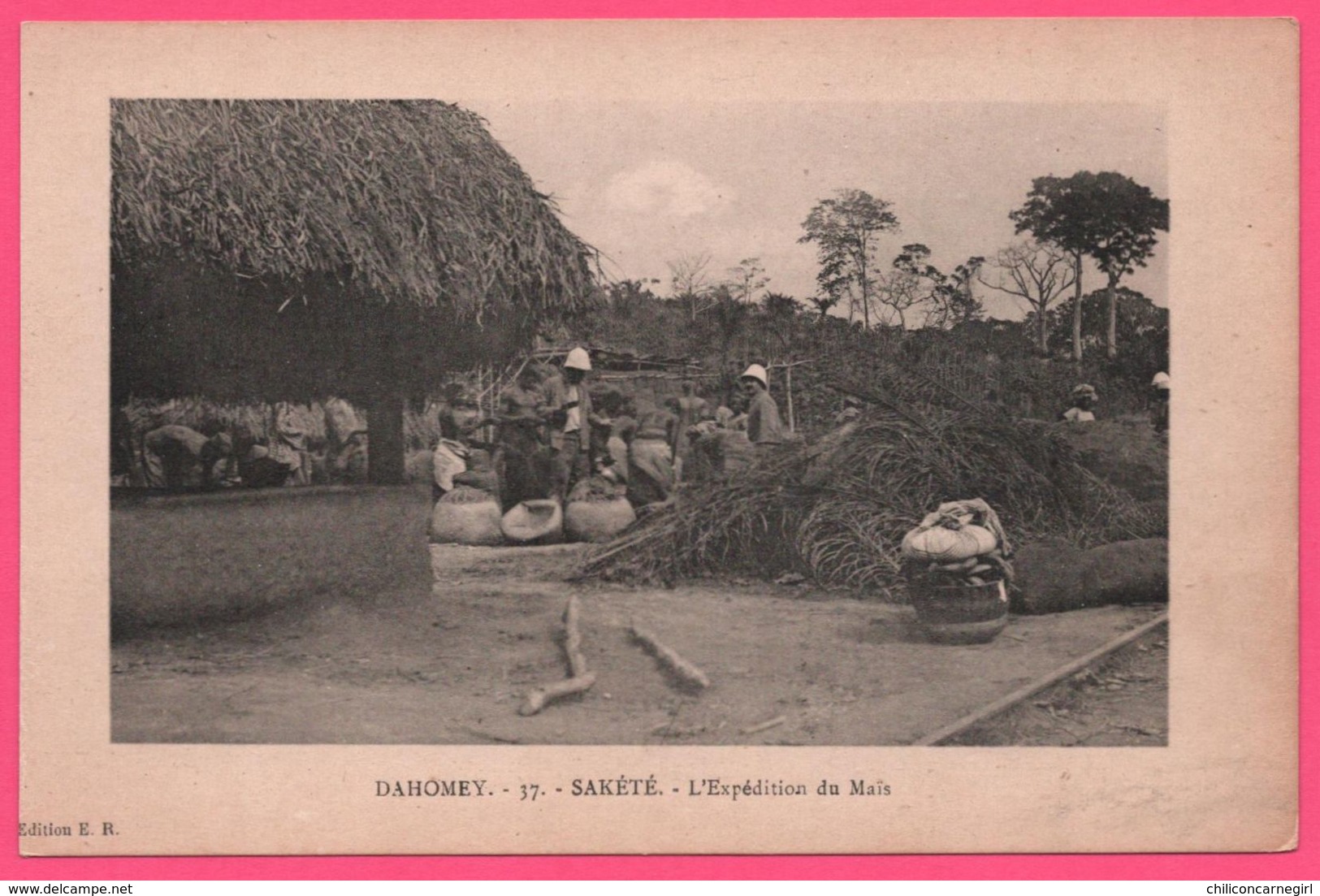 Dahomey - Sakété - L'Expédition  Du Maïs - Animée - Edit. E.R. - Dahomey