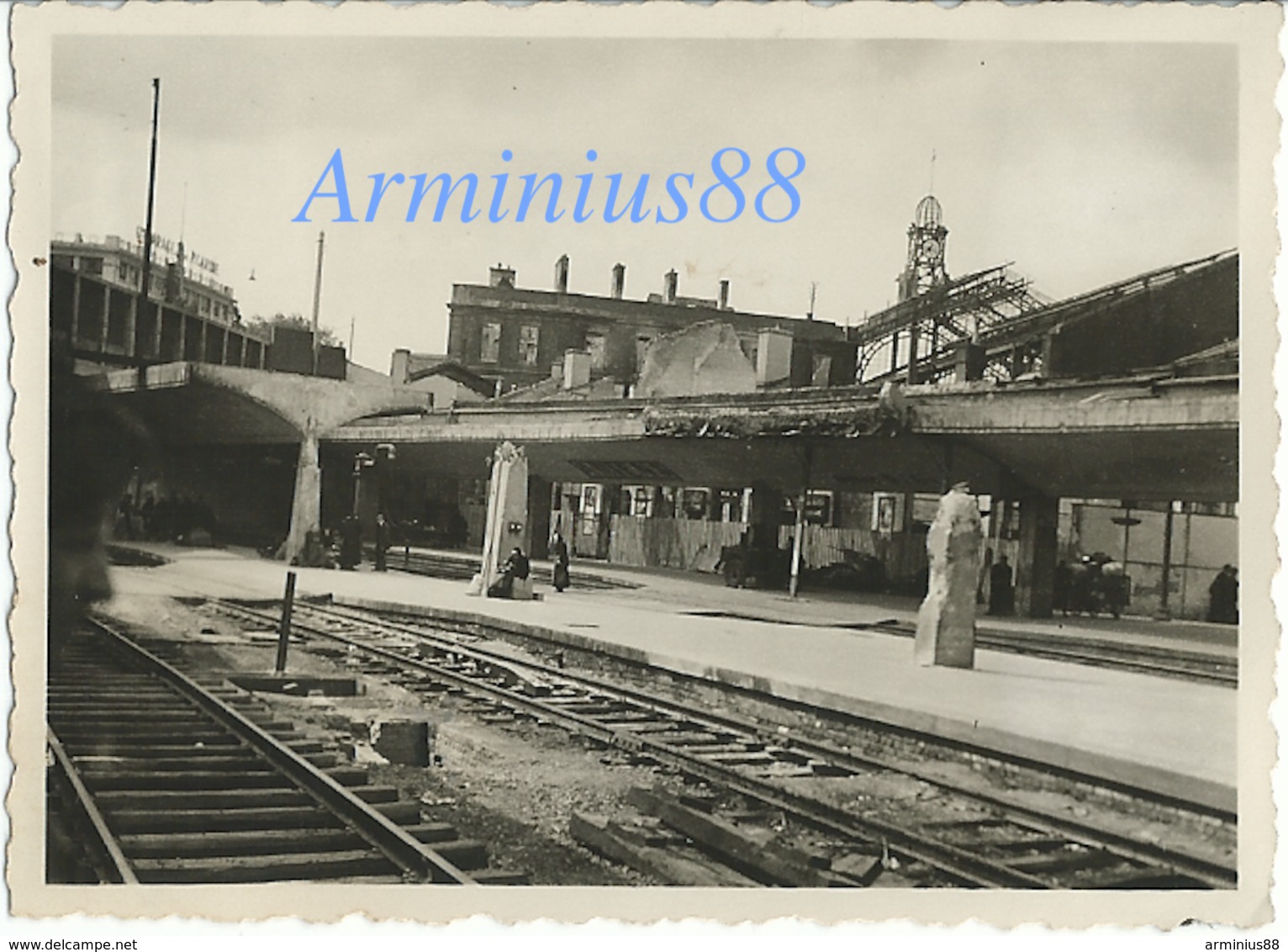 Campagne De France 1940 - Amiens - La Gare Du Nord - Garage De Picardie - Wehrmacht Infanterie-Regiment 16 (Oldenburg) - Oorlog, Militair