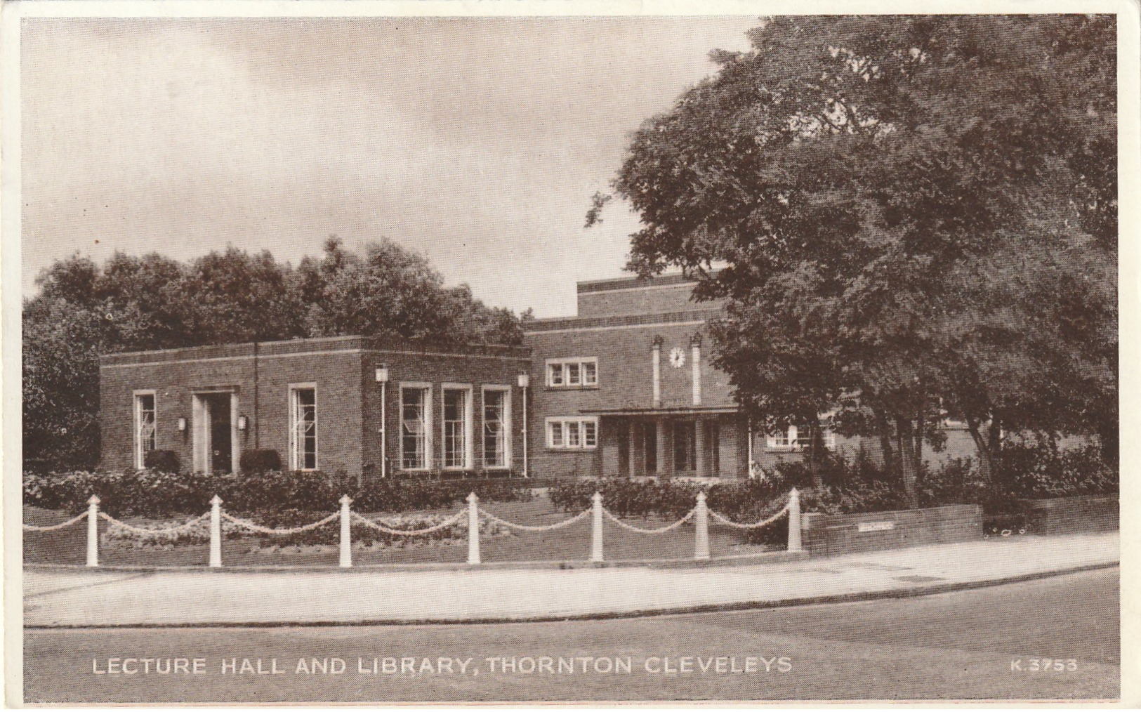 England Postcard Lancashire Thornton Cleveleys Library - Other & Unclassified