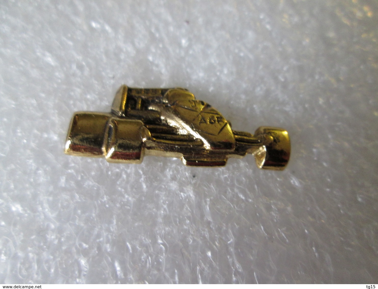 PIN'S FORMULE 1 AGF Zamak Relief Pichard - F1