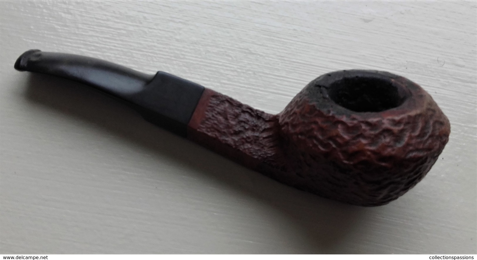 - Ancienne Pipe - PROVENCALE - L. ROUX. COGOLIN - - Pipes En Bruyère