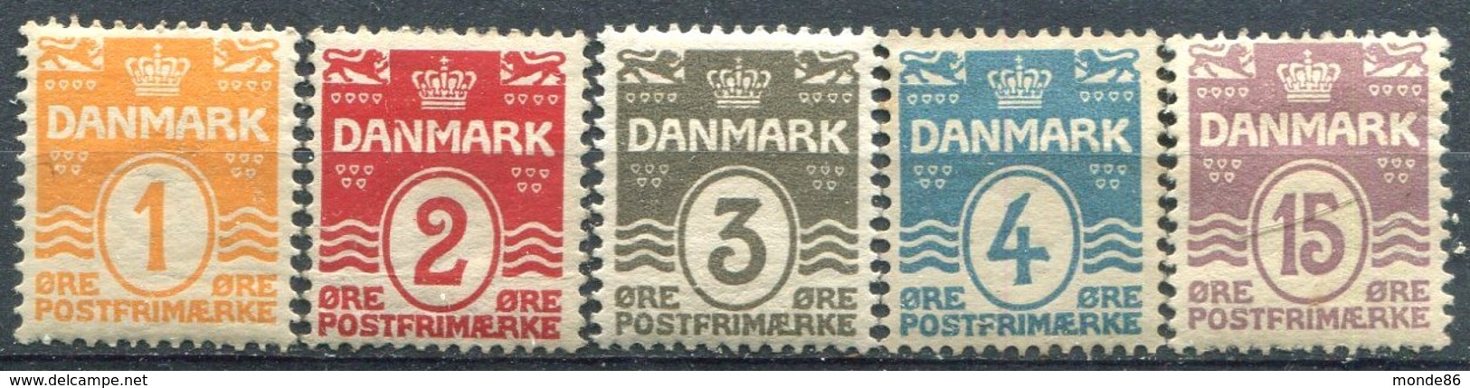 DANEMARK -  Y&T  N° 48-52 * - Unused Stamps