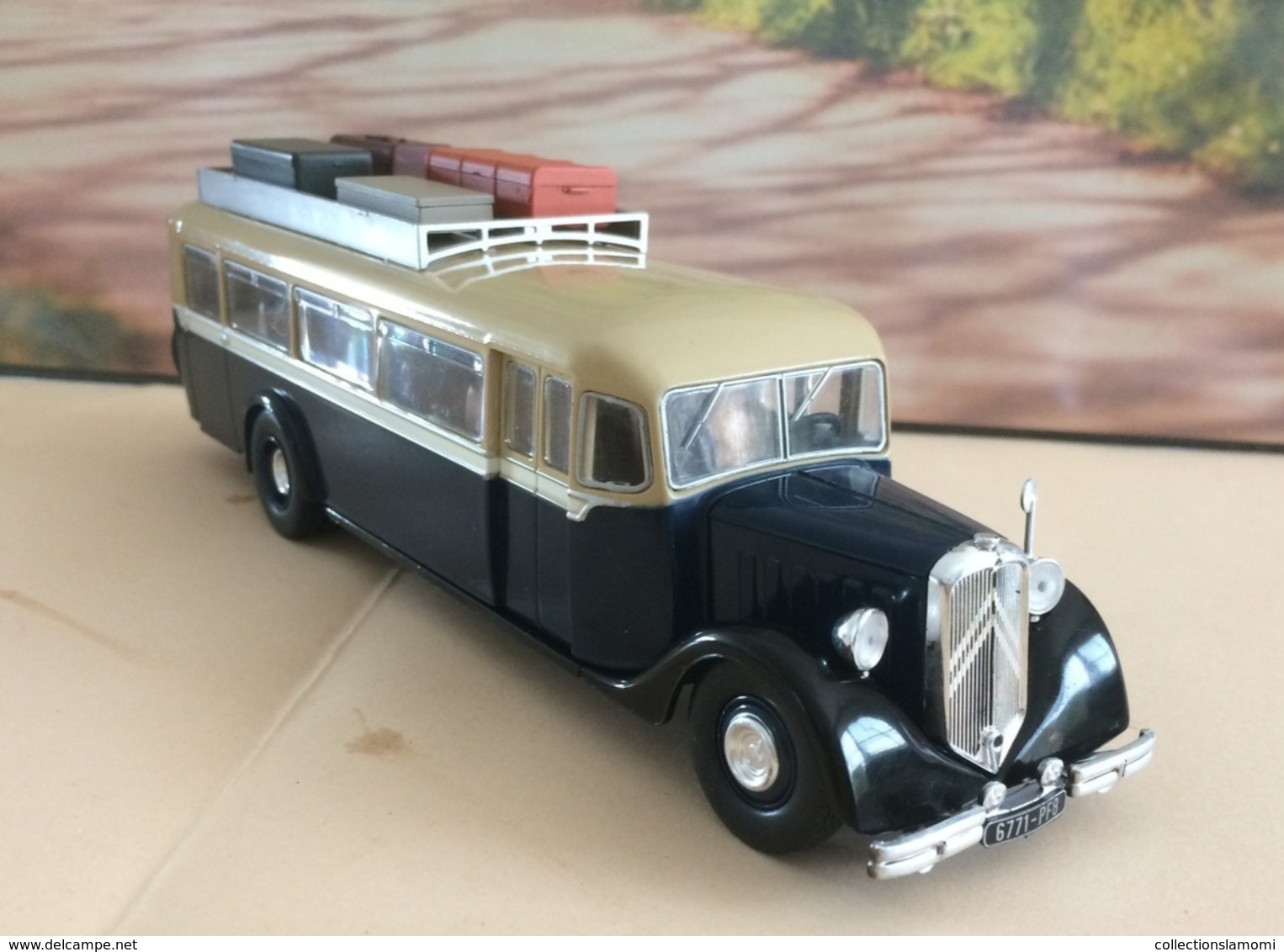 Bus-  Citroën T 45 - 1934 - échelle 1/43  Neuf Métal - Voir Photos (envoie Colissimo) - Utilitaires