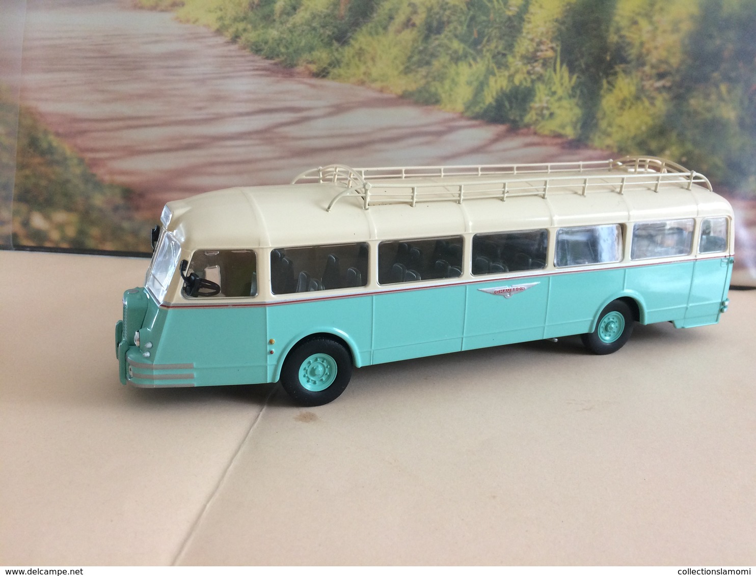 Bus-  Chausson APH De Cochon - 1950 - échelle 1/43  Neuf Métal - Voir Photos (envoie Colissimo) - Vrachtwagens