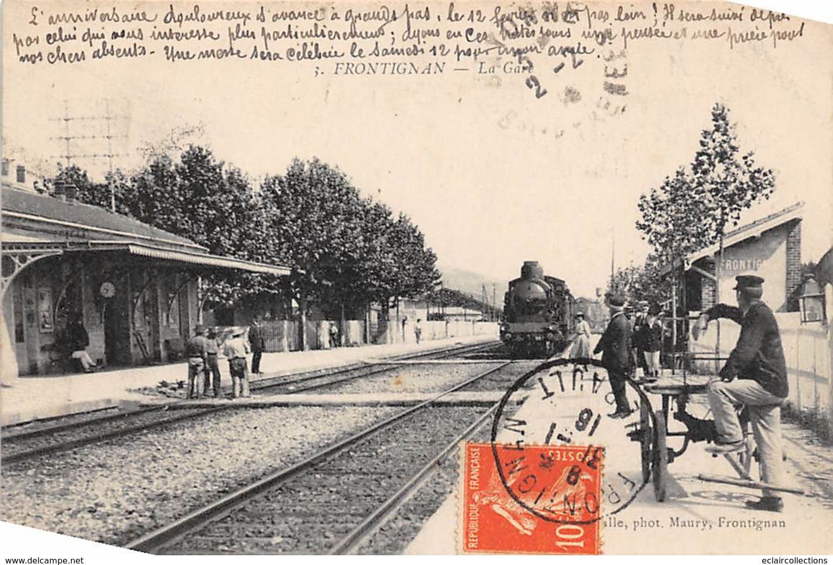 Frontignan           34             Intérieur De La Gare Avec Train     (Voir Scan) - Frontignan