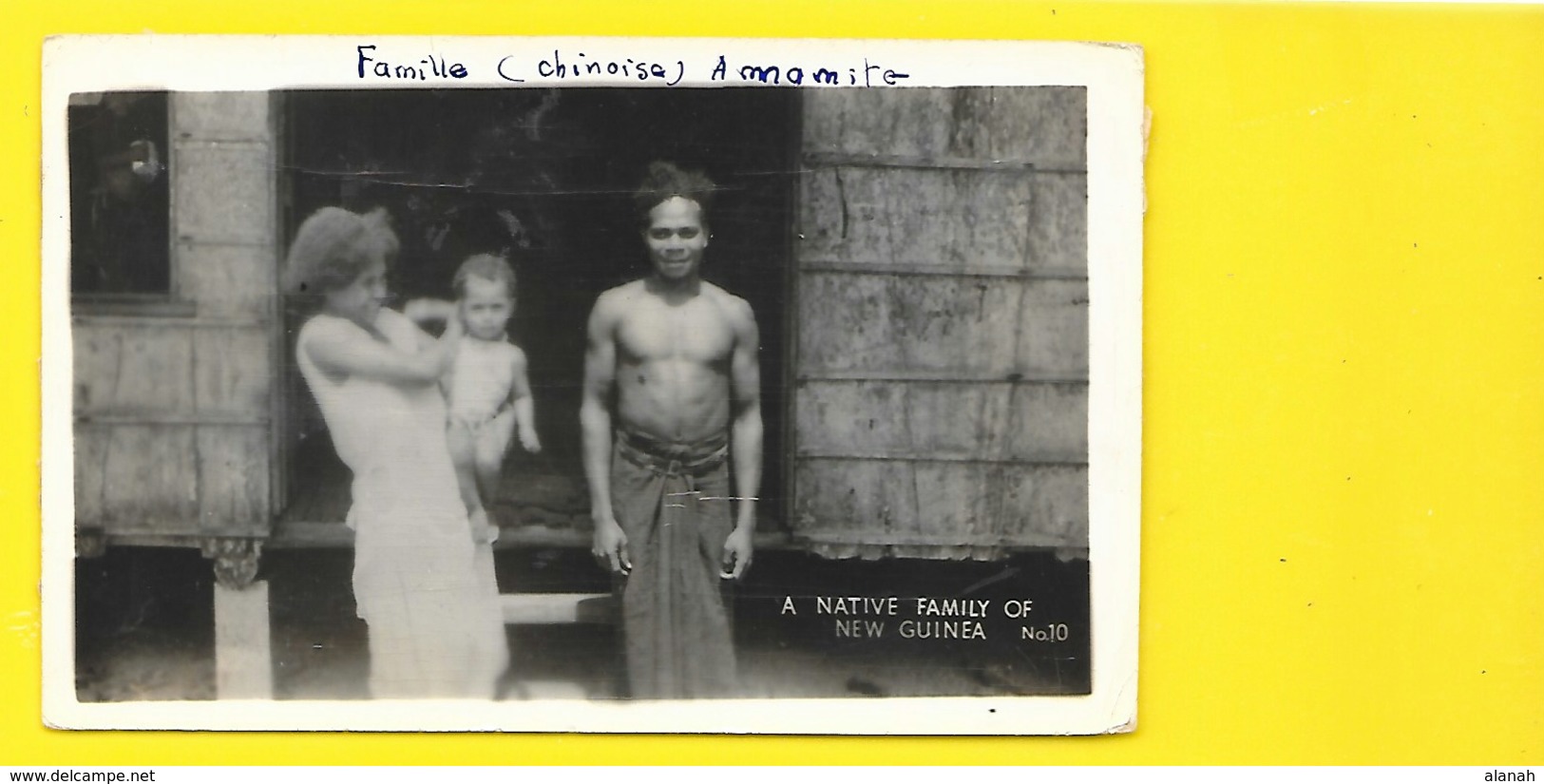 A Native Family (Famille Chinoise) (Grogan Danville) NEW GUINEA Nouvelle Guinée - Papouasie-Nouvelle-Guinée