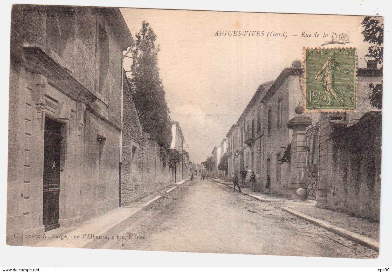 CPA GARD.AIGUES-VIVES.RUE DE LA POSTE - Aigues-Vives