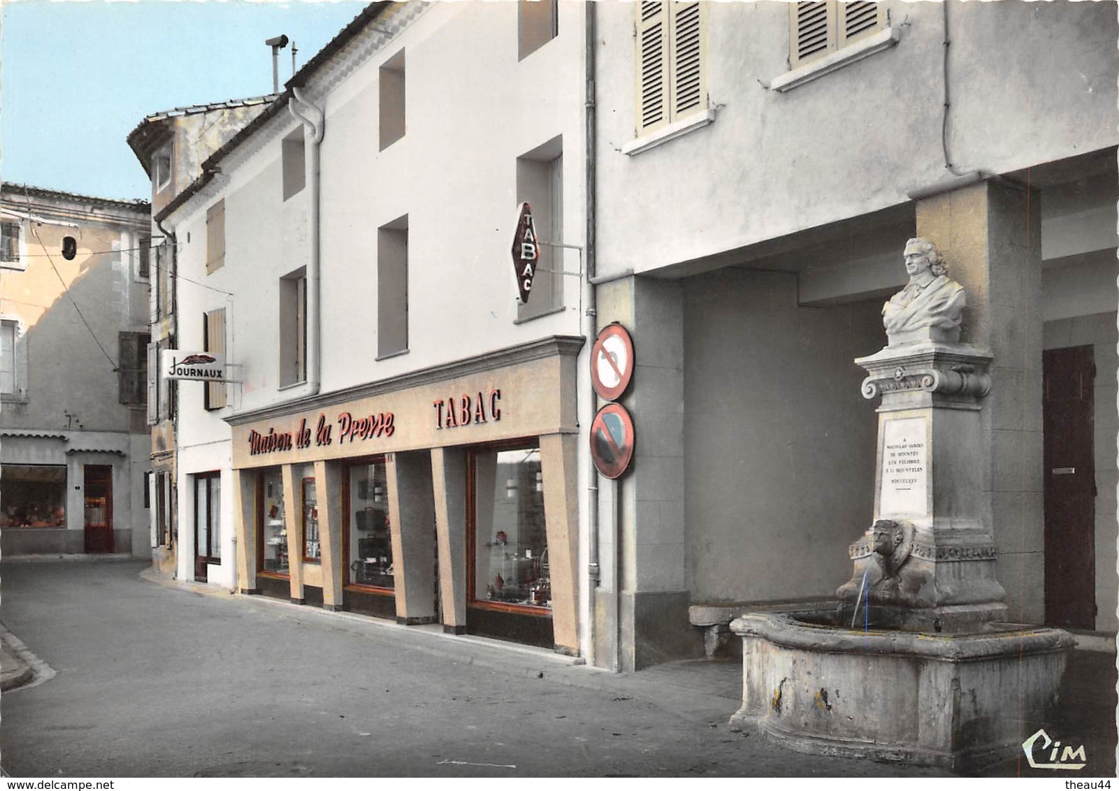 ¤¤   -   MONTEUX    -  Place De L'Eglise Et La Fontaine " Micovlav Saboly " -  La Maison De La Presse      -  ¤¤ - Monteux