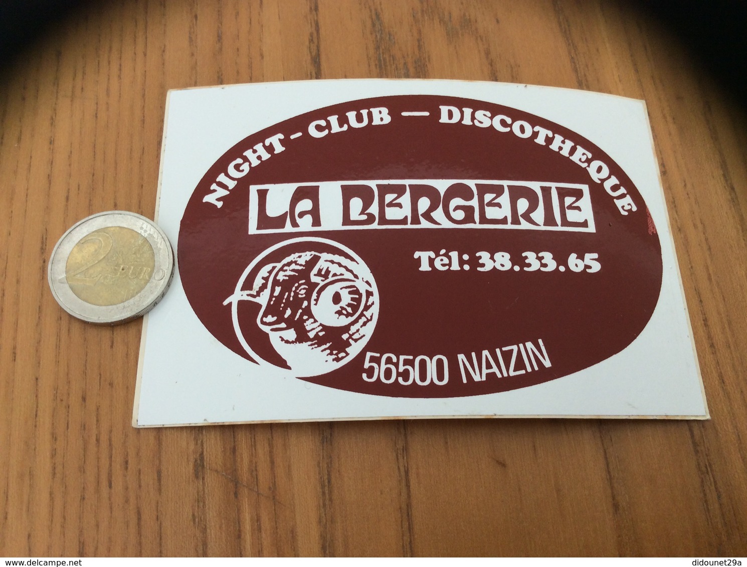 AUTOCOLLANT, Sticker «NIGHT CLUB DISCOTHÈQUE LA BERGERIE - NAIZIN (56)» (bélier) - Autocollants