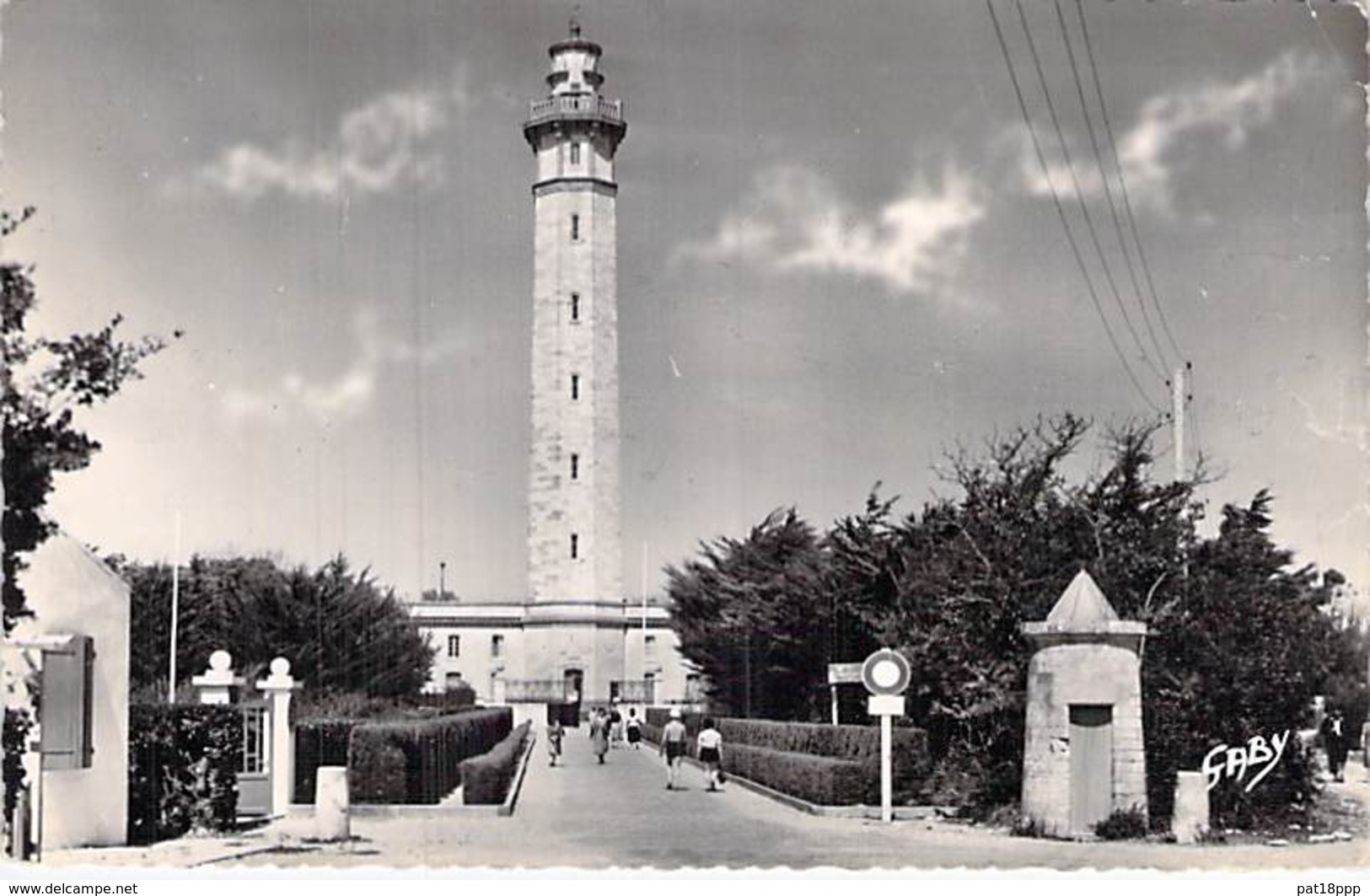 PHARES Headlight - 17 ILE DE RE Phare Des Baleines CPSM Dentelée N/B Format CPA Charente Mme Leuchtturm Vuurtoren Faro - Fari