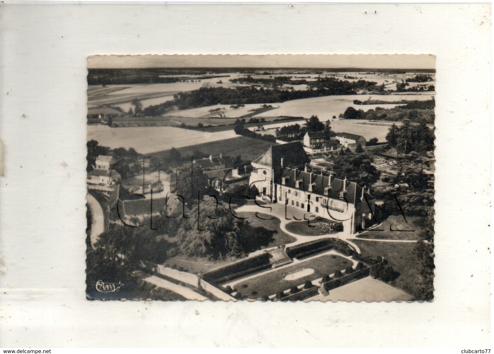 Saint-Martin-Des-Bois (41) :Vue Aérienne Générale Sur Le Quartier Du Château Saint-Georges En 1960 GF. - Autres & Non Classés