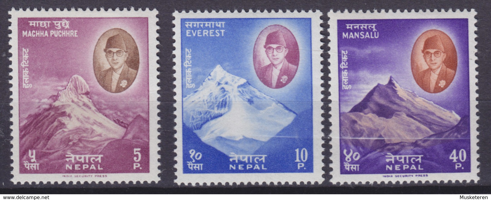 Nepal 1960 Mi. 135-37   Mountains Berge Machapuraré Mount Everest Manaslu Complete Set, MH* - Nepal