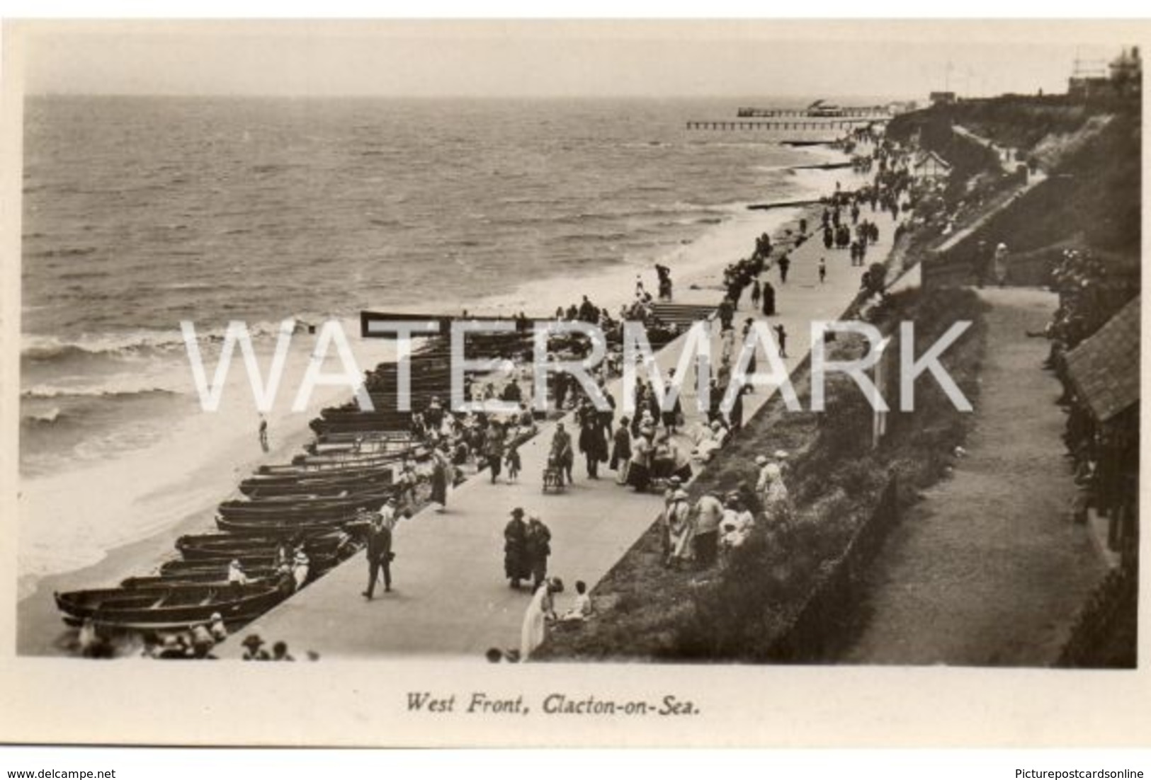 CLACTON ON SEA WEST FRONT OLD R/P POSTCARD ESSEX - Clacton On Sea