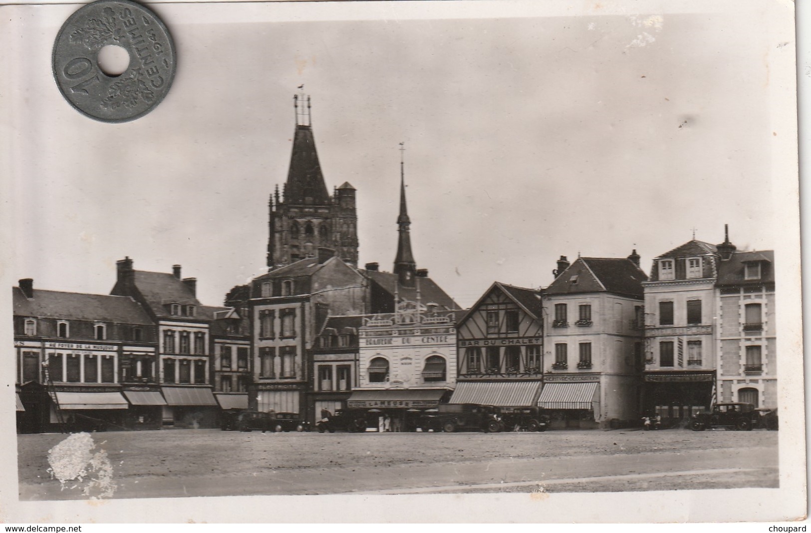 61 -Très Belle Carte Postale Semi Moderne De  L'AIGLE  Place Boislandry - L'Aigle