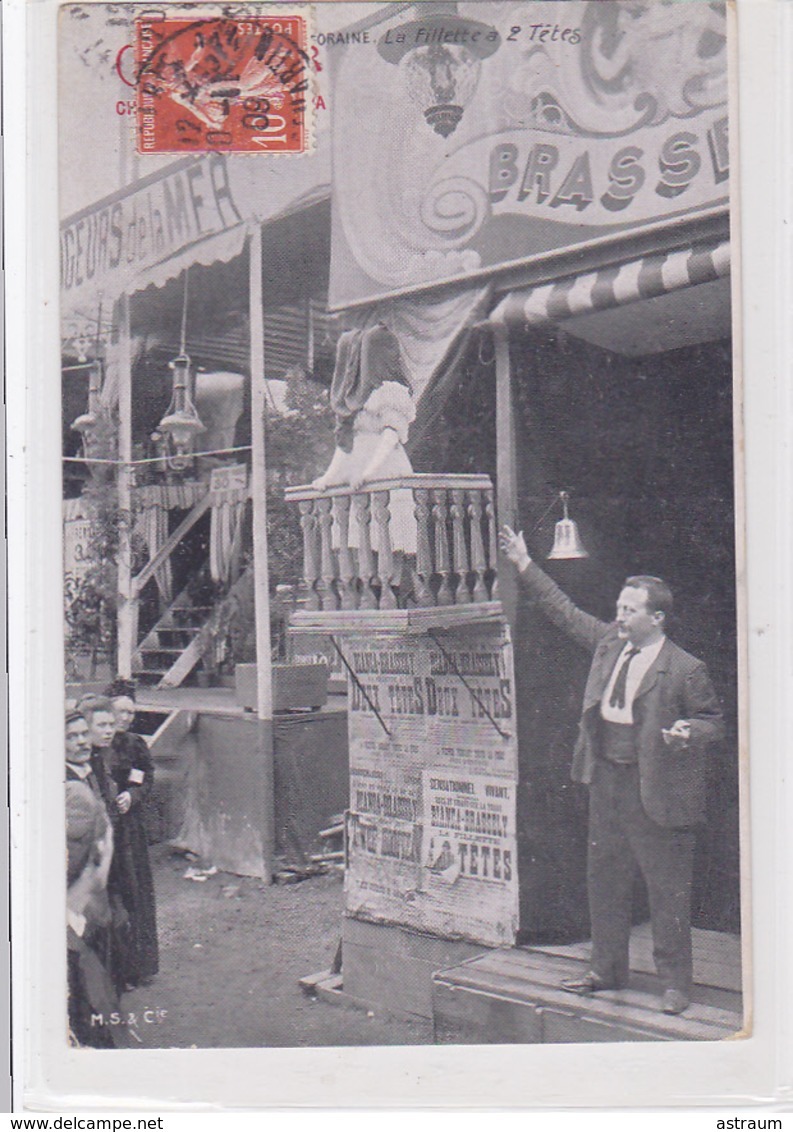 Cpa  -spect.-cirque-fête Foraine-la Fillette A 2 Têtes /girl With 2 Heads /ragazza Con 2 Teste/niña Con 2 Cabezas - Cirque