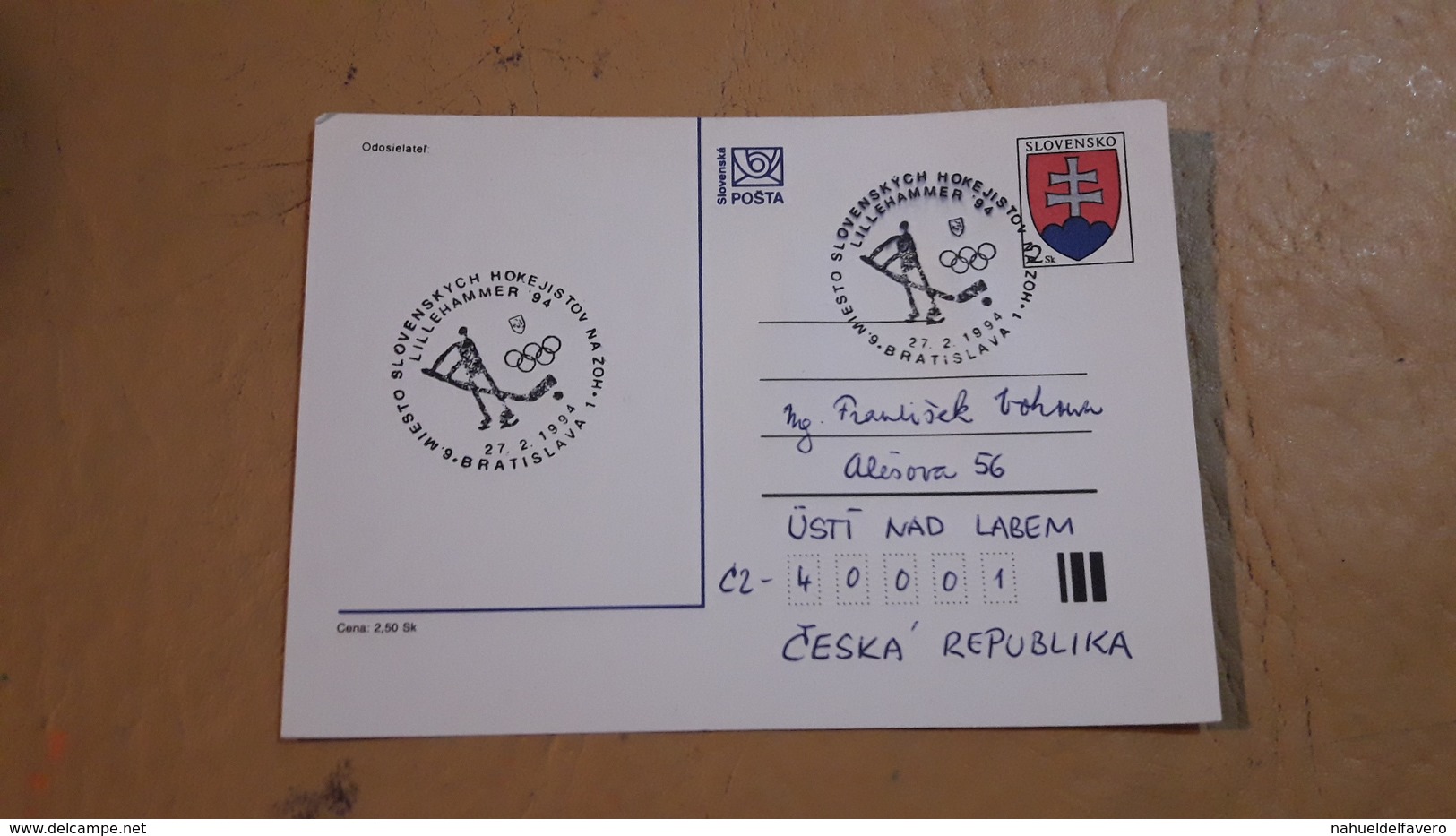 Une Enveloppe Pour La Slovénie Envoyée à La Ruplica Tchèque Avec Un Cachet Spécial De Hockey Sur Glace - Hockey (Ice)