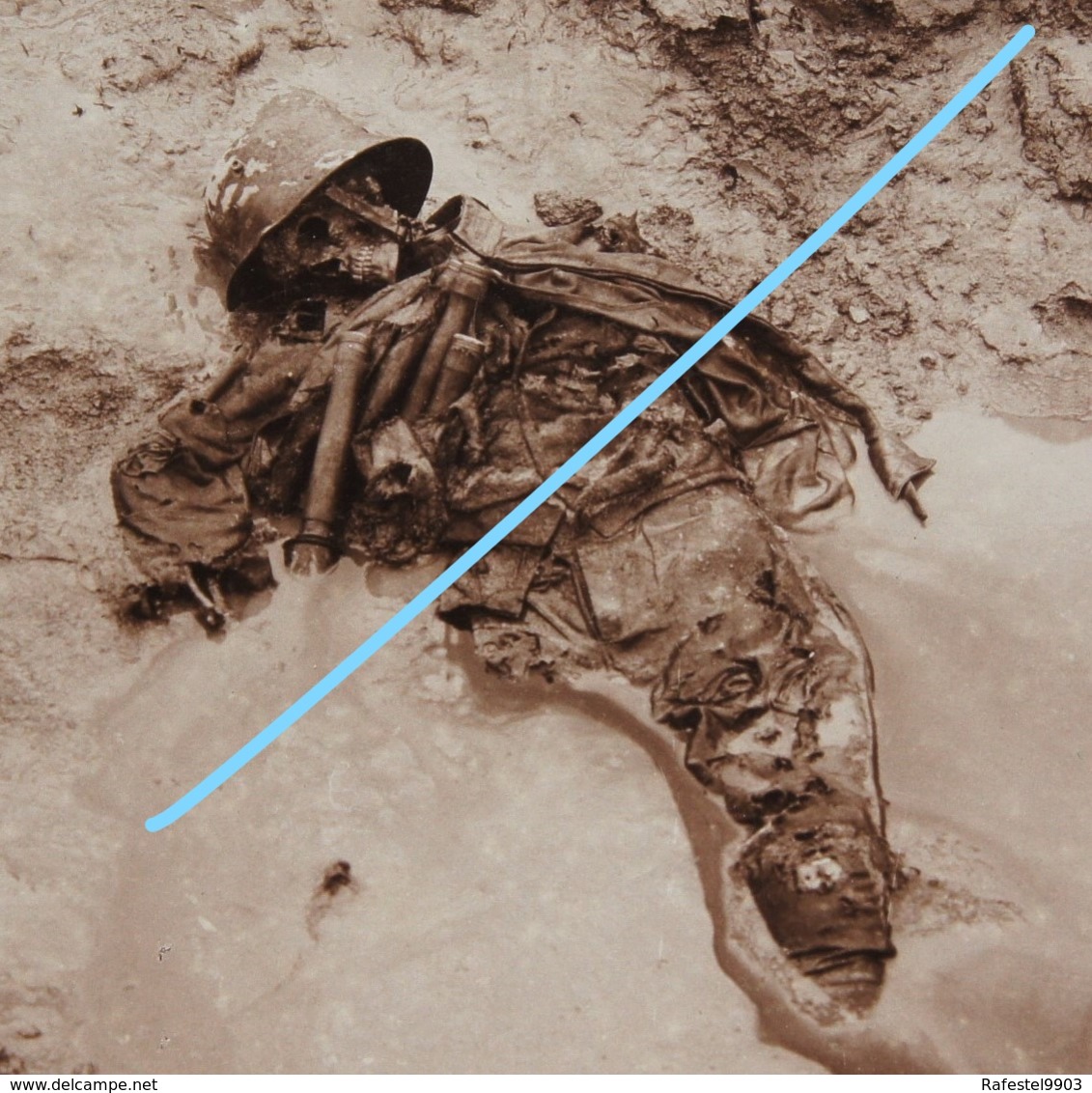 Photo POST MORTEM Dead German Soldier Belgian Front 1918 NIEUWPOORT St Georges IJZER Tranchées Grenade ABL