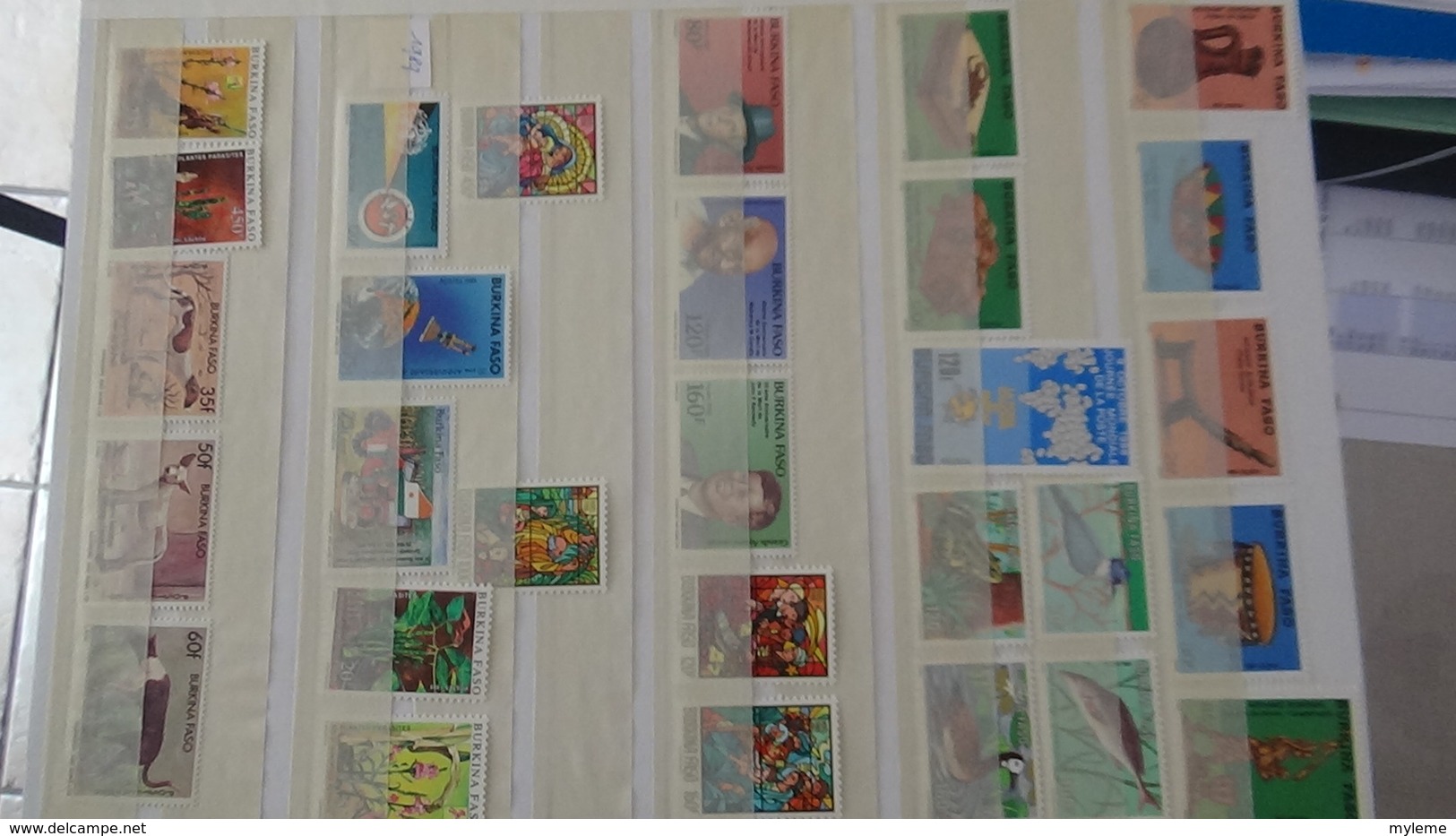 C91 Très belle collection timbres et blocs ** d'Algérie, Bénion et Burkina Fasso dont bonnes petites valeurs !!!