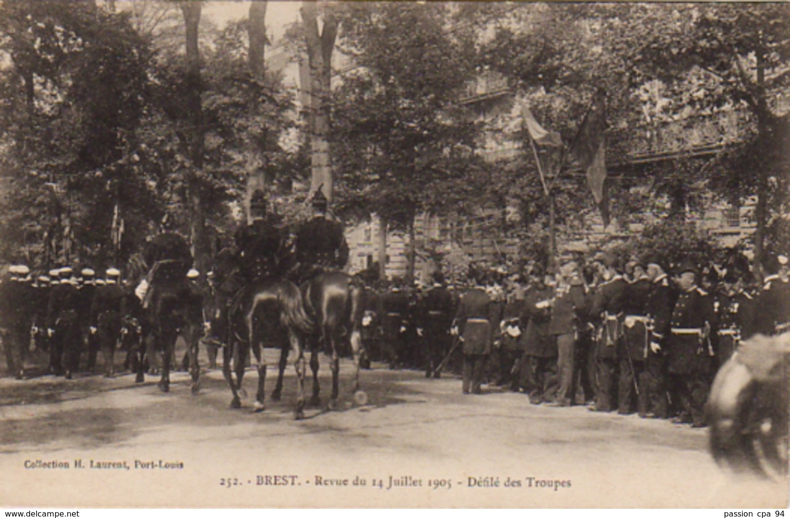 S20-011 Brest - Revue Du 14 Juillet 1905 - Défilé Des Troupes - Brest