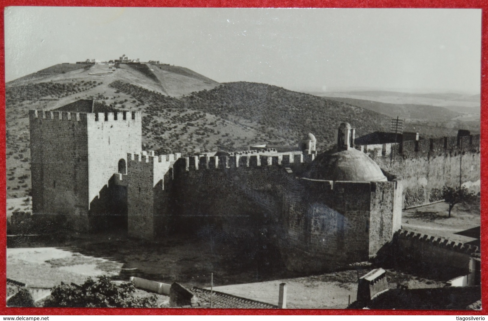 Postcard Of The   Elvas /  Castelo Romano - Arabe / Ao Fundo O Forte Da Graça Sec. XVIII  ( Lote Nº 1604 ) - Portalegre