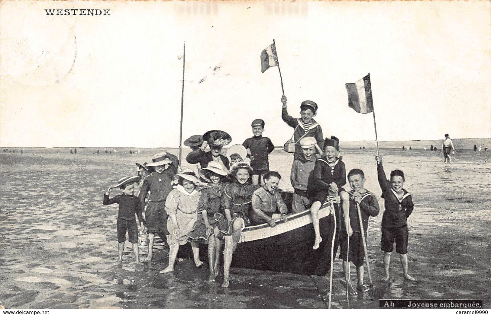 West -Vlaanderen Westende   Ah Joyeuse Embarquée   Kinderen In Roeilboot Met Belgische Vlag      M 2744 - Westende