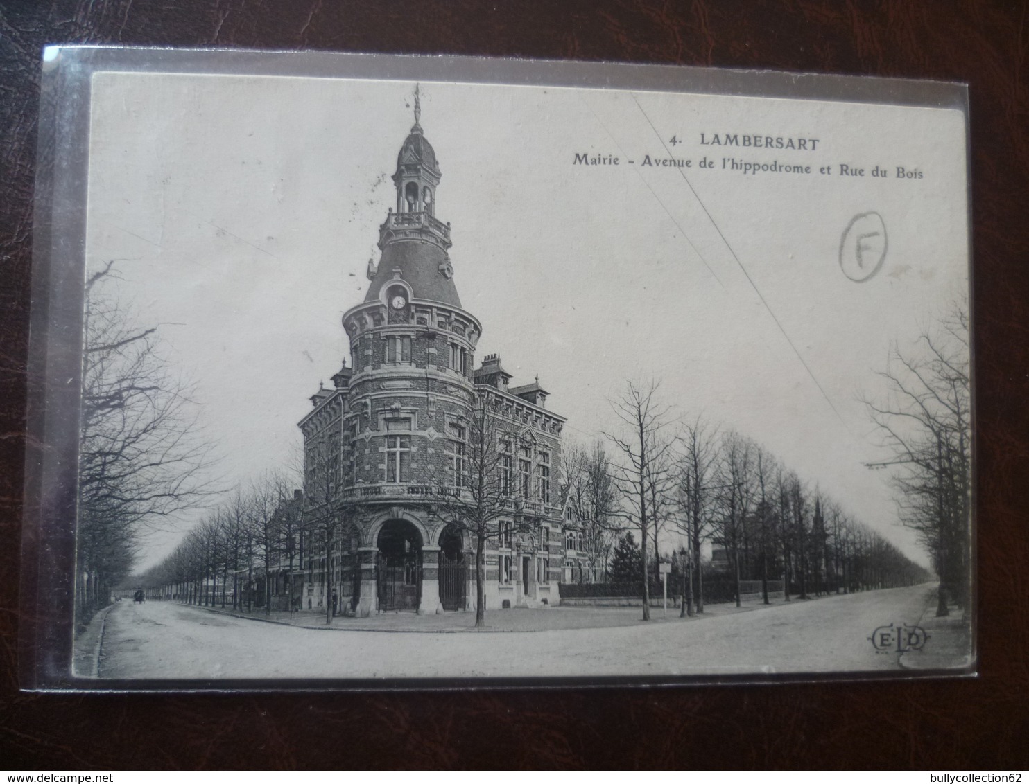 LAMBERSART   Mairie  Avenue De L'hippodrome Et Rue Du Bois     édit: E.L.D. - Lambersart