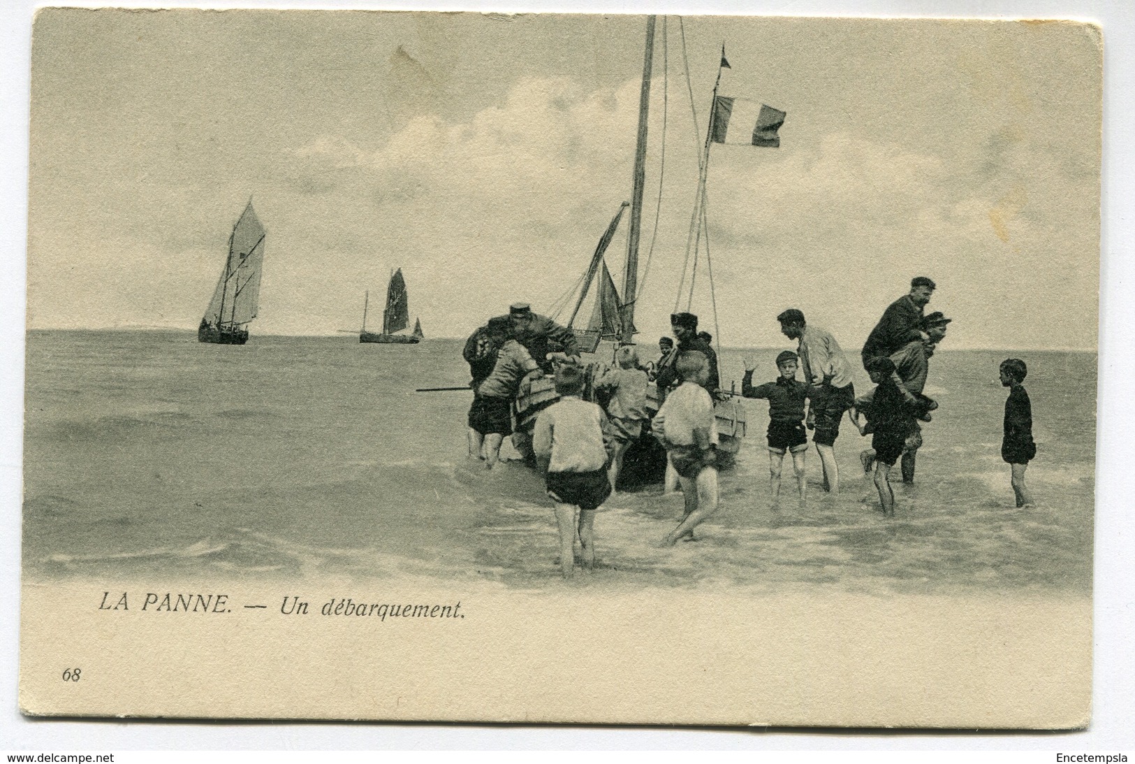 CPA - Carte Postale - Belgique - La Panne - Un Débarquement  (I12503) - De Panne