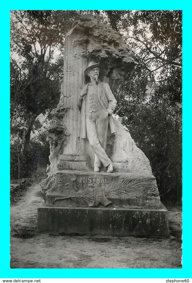 A770 / 641 13 - MAILLANE Monument De Frédéric MISTRAL Dans Son Jardin - Autres & Non Classés
