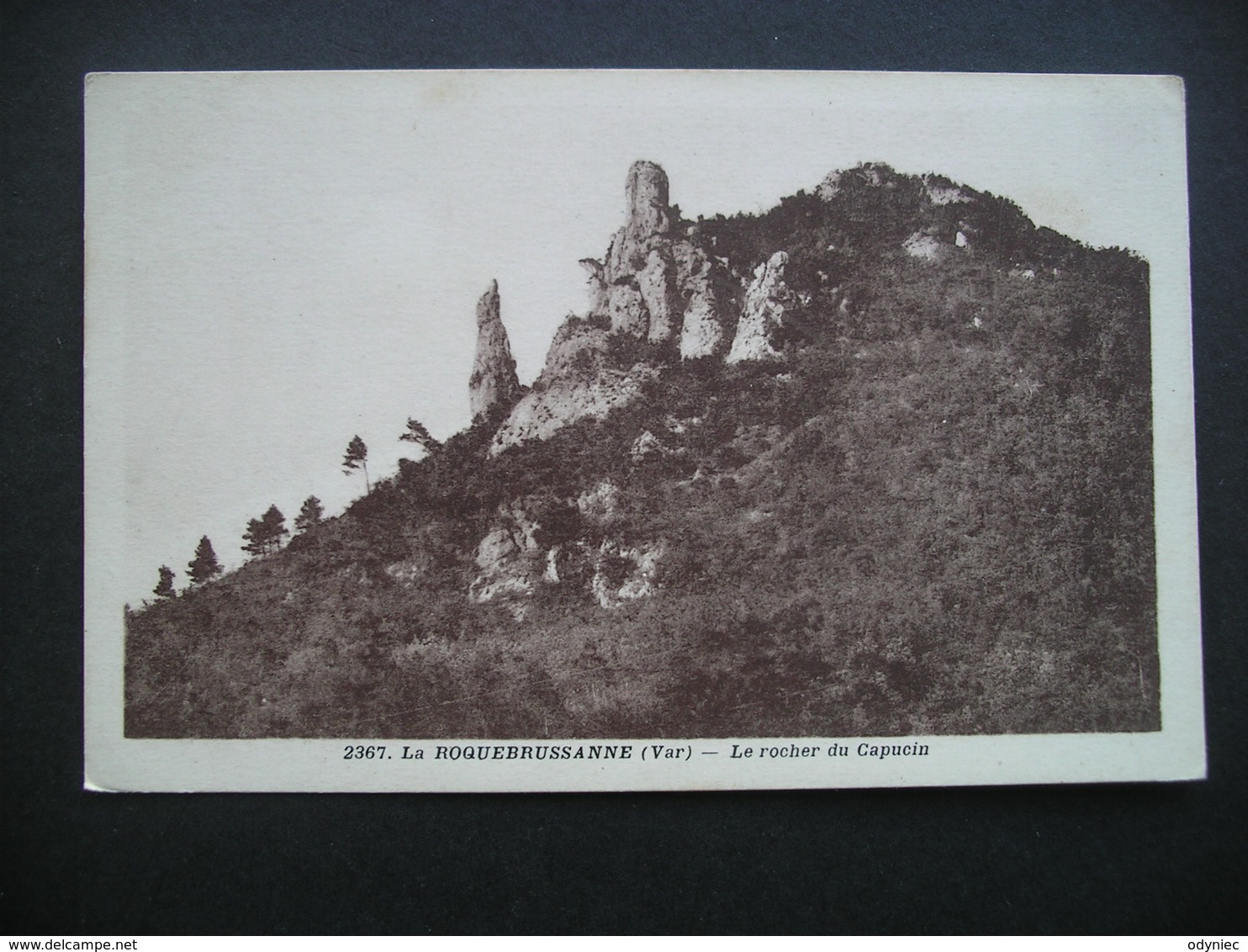 La Roquebrussanne(Var)-Le Rocher Du Capucin - La Roquebrussanne