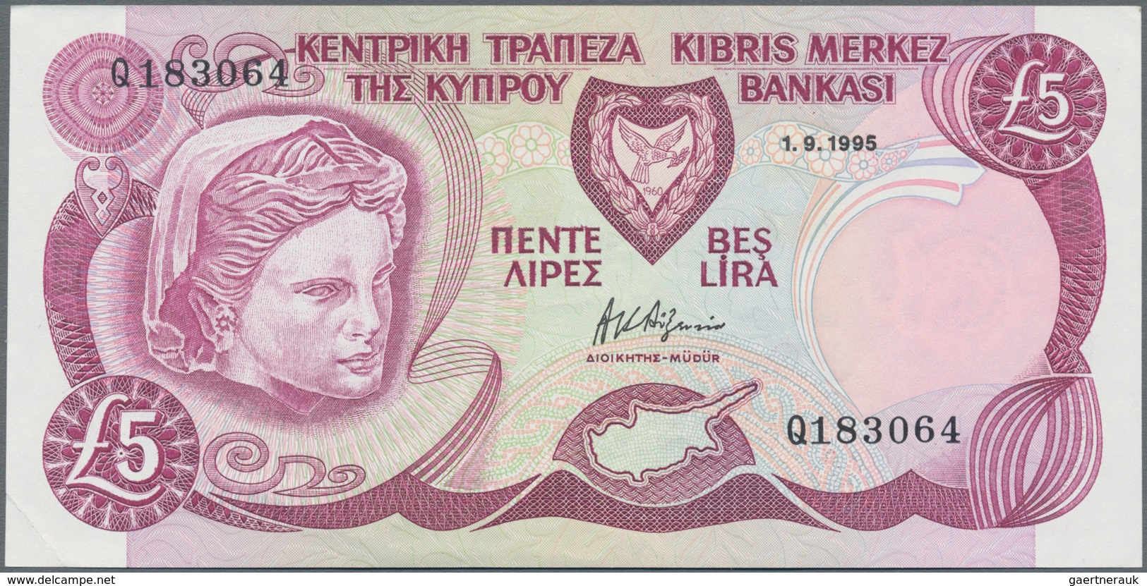 Cyprus / Zypern: Lot 2 Banknotes: 5 Pounds 1990 P.54a Plus 5 Pounds 1995 P.54b. Bends On Left Corner - Chypre