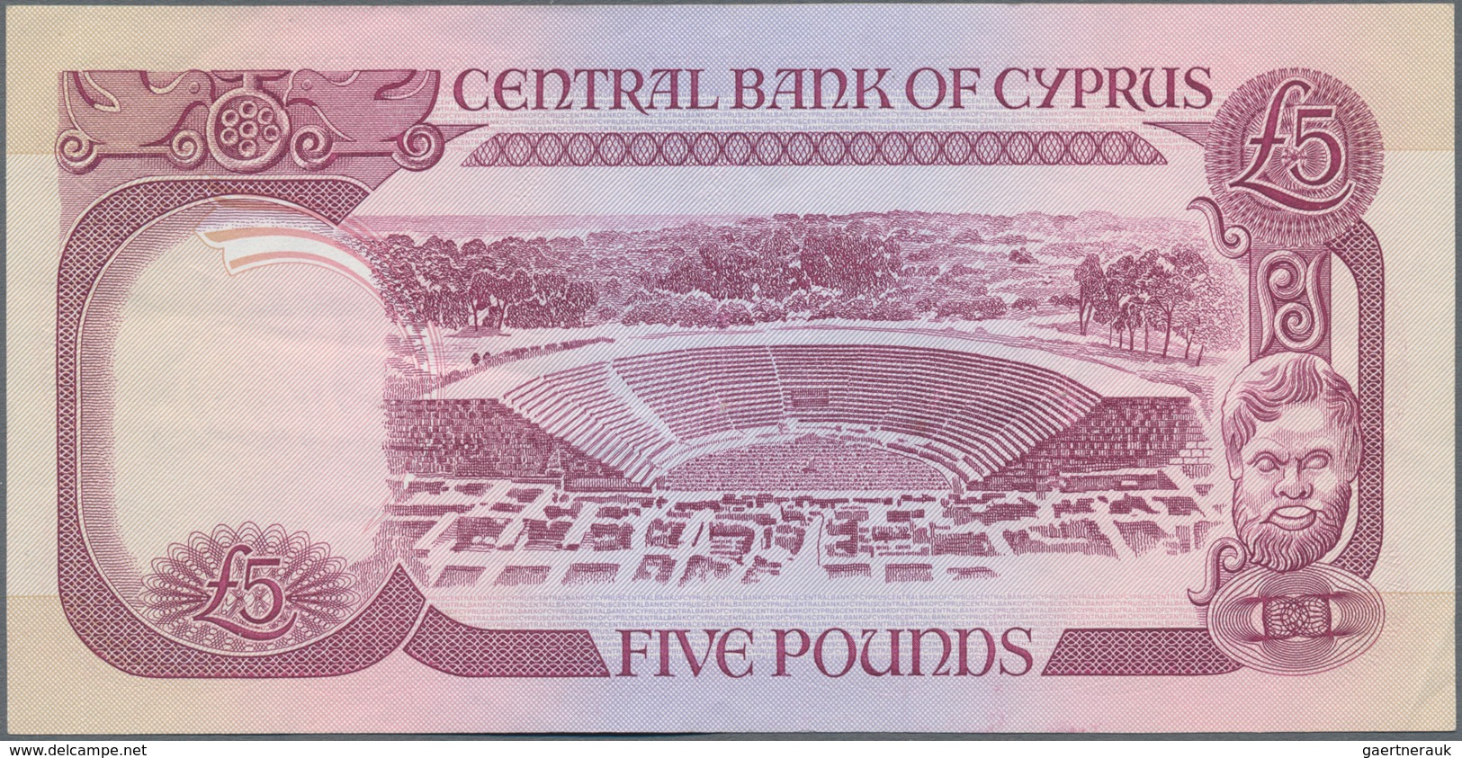 Cyprus / Zypern: Lot 2 Banknotes: 5 Pounds 1990 P.54a Plus 5 Pounds 1995 P.54b. Bends On Left Corner - Chypre
