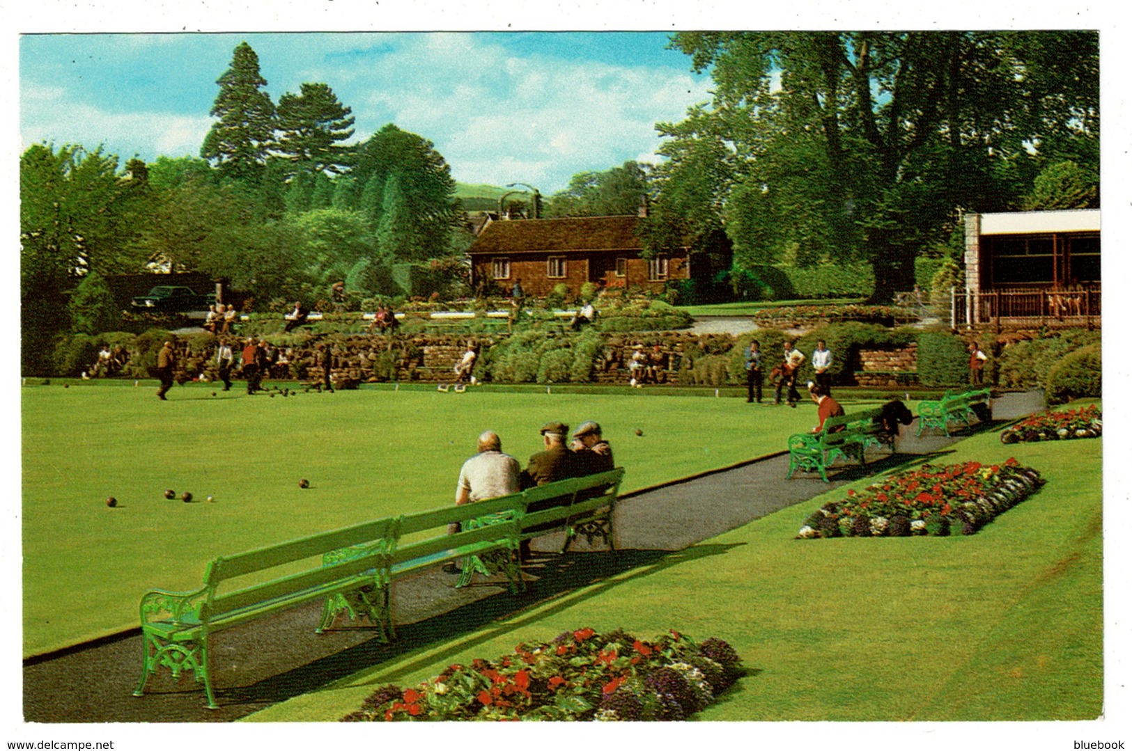 Ref 1357 - Postcard - Playing Bowls - Helensburgh Bowling Green - Hermitage Park Scotland - Dunbartonshire