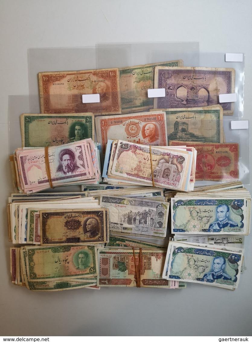 Iran: Very Large Lot Of About 1000 Banknotes Iran From Different Times And Issues, Containing The Fo - Irán
