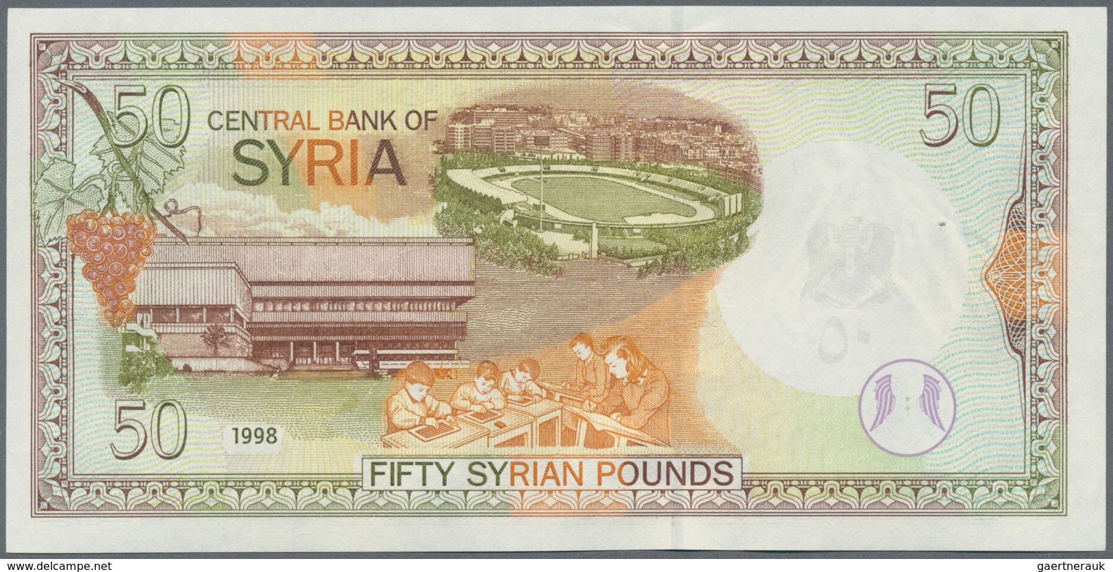 Syria / Syrien: Huge lot with 592 banknotes containing 43x 1 Pound P.93e, 156x 5 Pounds P.100c,e, 10