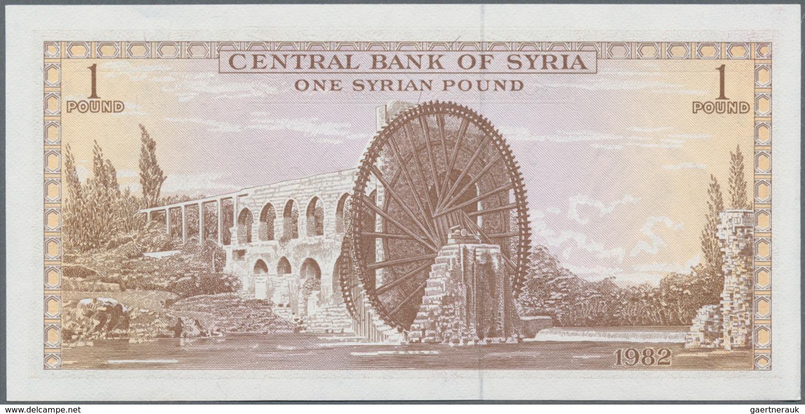 Syria / Syrien: Huge lot with 592 banknotes containing 43x 1 Pound P.93e, 156x 5 Pounds P.100c,e, 10