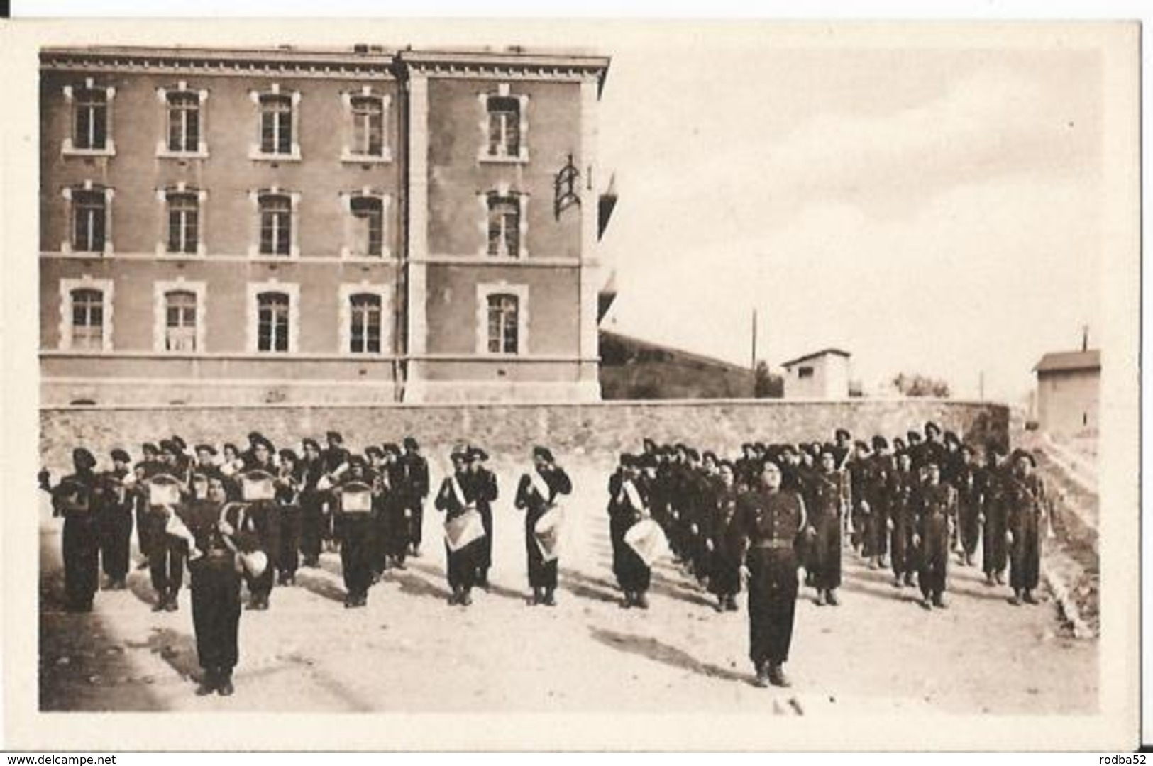 CPSm - 04 - Barcelonnette - 11ème B.C. A Bataillon De Chasseurs Alpins- La Fanfare  - Chasseur Alpin - Barcelonnetta