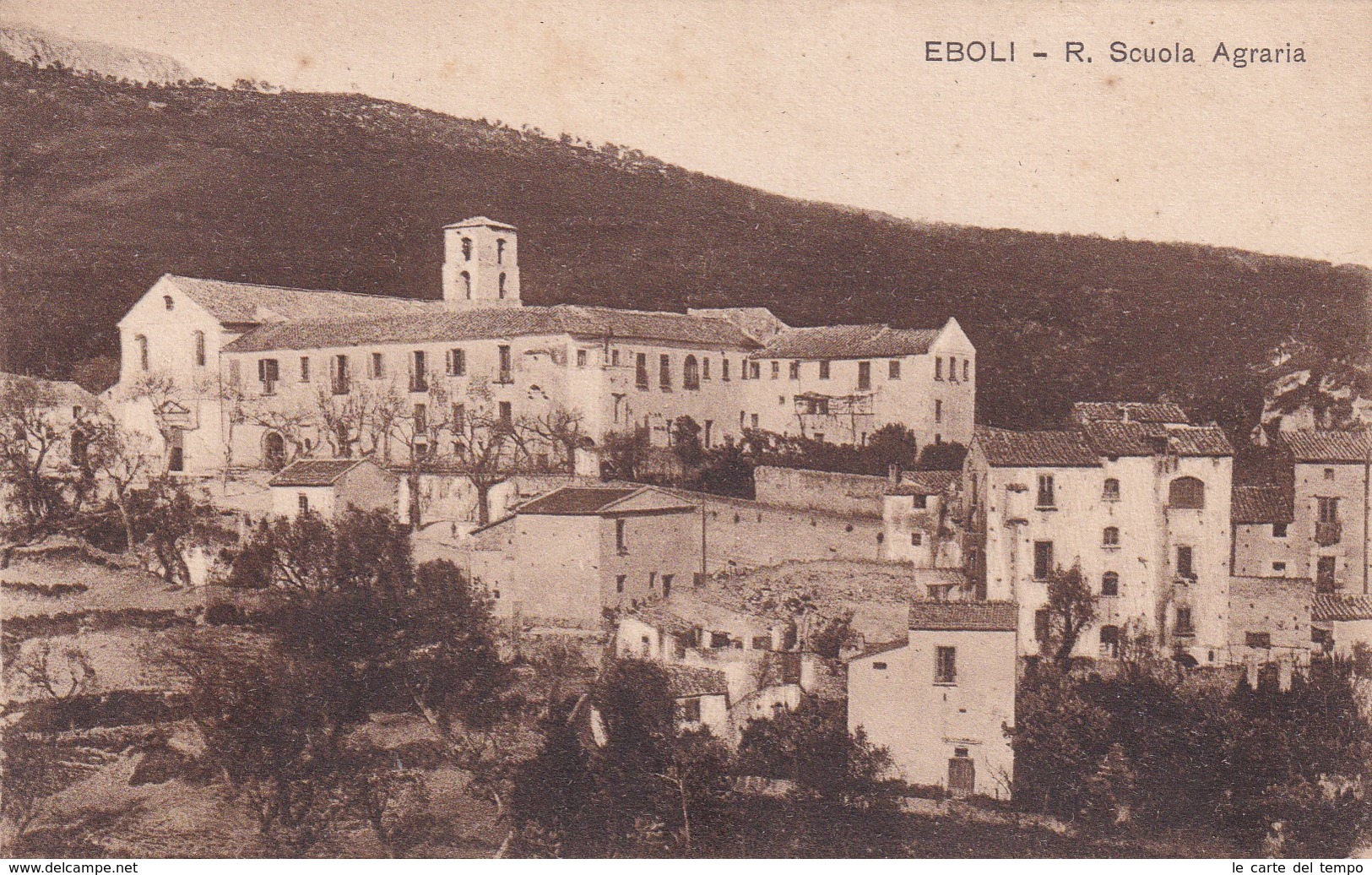 Cartolina Eboli (Salerno) - R. Scuola Agraria. - Salerno