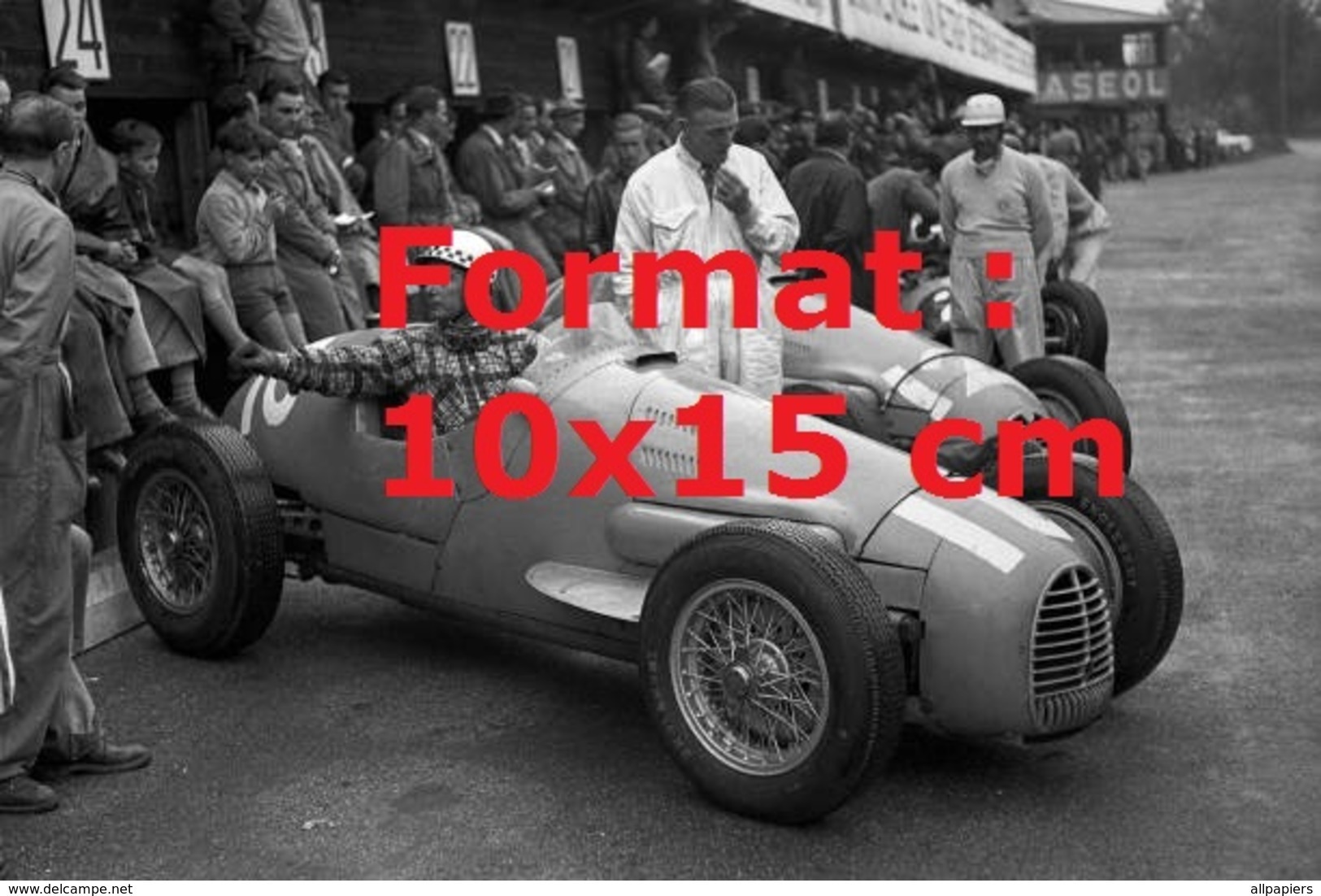 Reproduction D'une Photographie Ancienne D'une Gordini Type 16 Au Grand Prix De Suisse En 1954 - Other & Unclassified