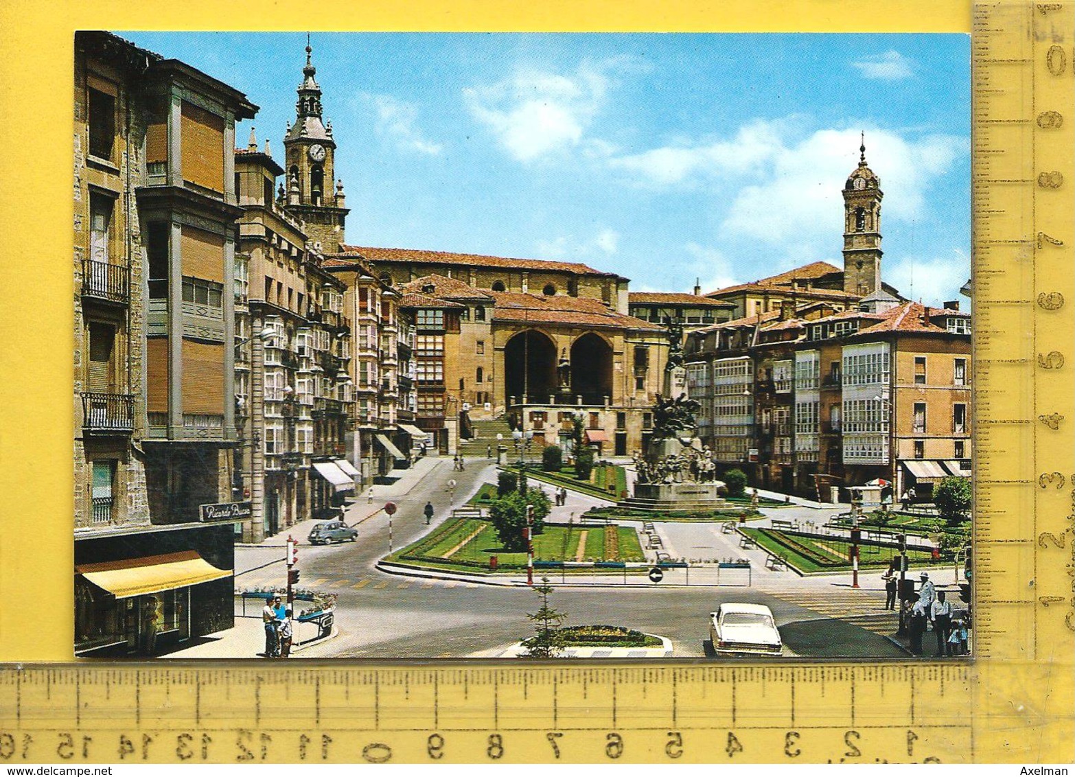 CPM  ESPAGNE, PAIS VASCO, ALAVA, VITORIA : Plaza De La Virgen Blanca - Álava (Vitoria)