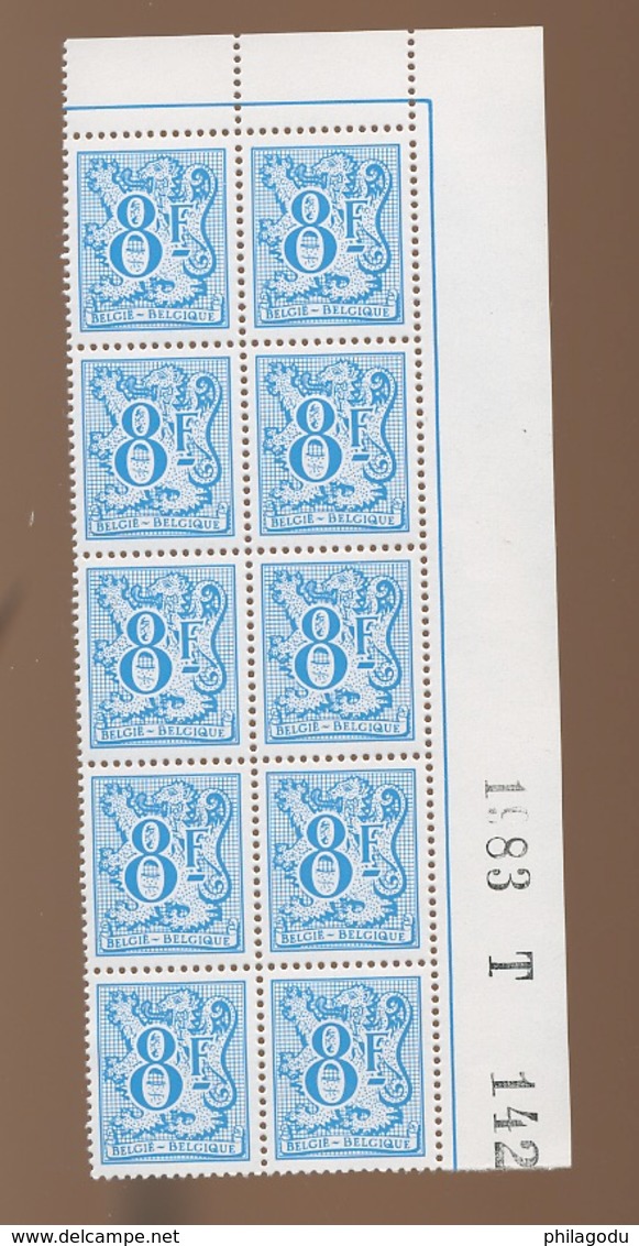 8F Sur Fond Bleu Bloc De 10 Avec Date - 1977-1985 Figure On Lion