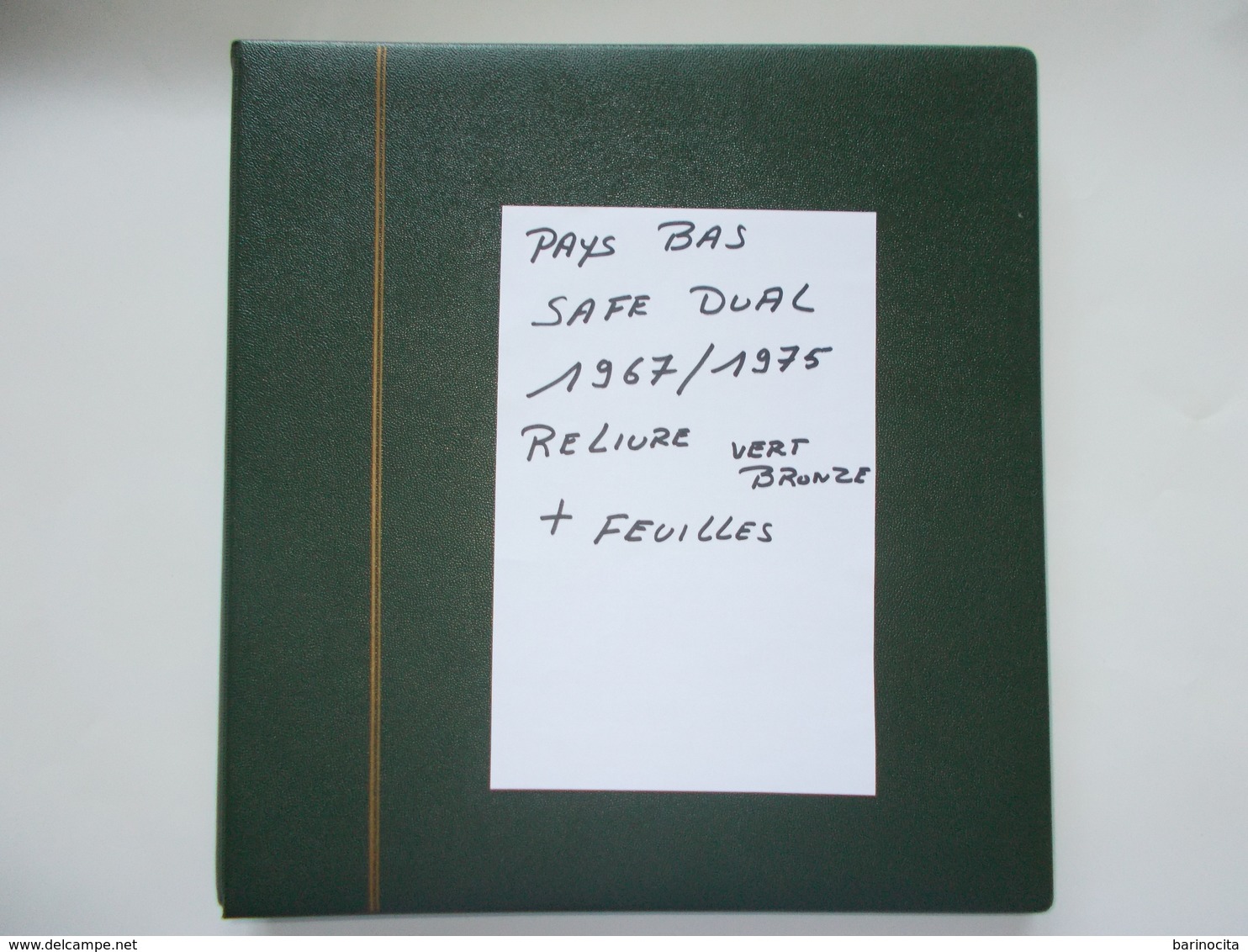 PAYS  BAS  - ALBUM SAFE DUAL Reliure Vert Bronze  + Feuilles De L'année 1967 A 1975 - Binders With Pages