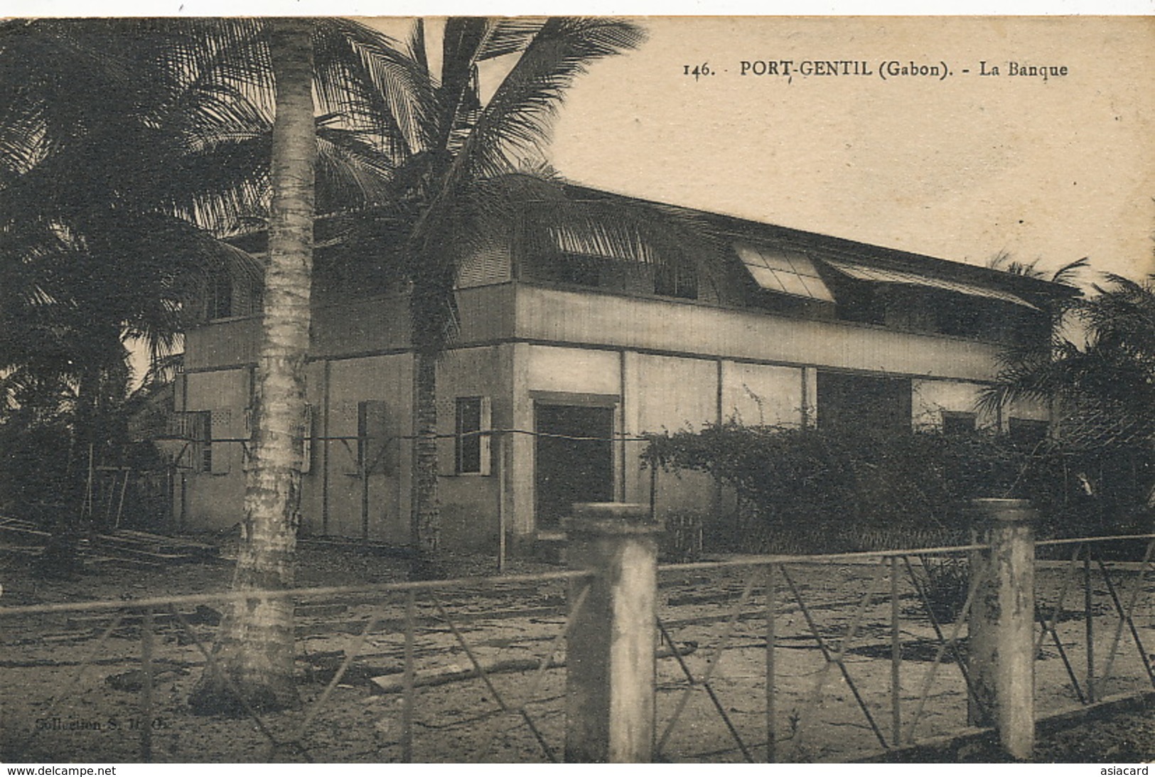 Port Gentil Gabon La Banque .  The Bank. - Gabon