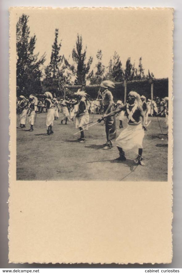 BUTARE - Rwanda - Astrida- Les Danseurs Du Roi - GUERRIERS AFRICAINS - Danse Africaine - Animée - Rare - Rwanda