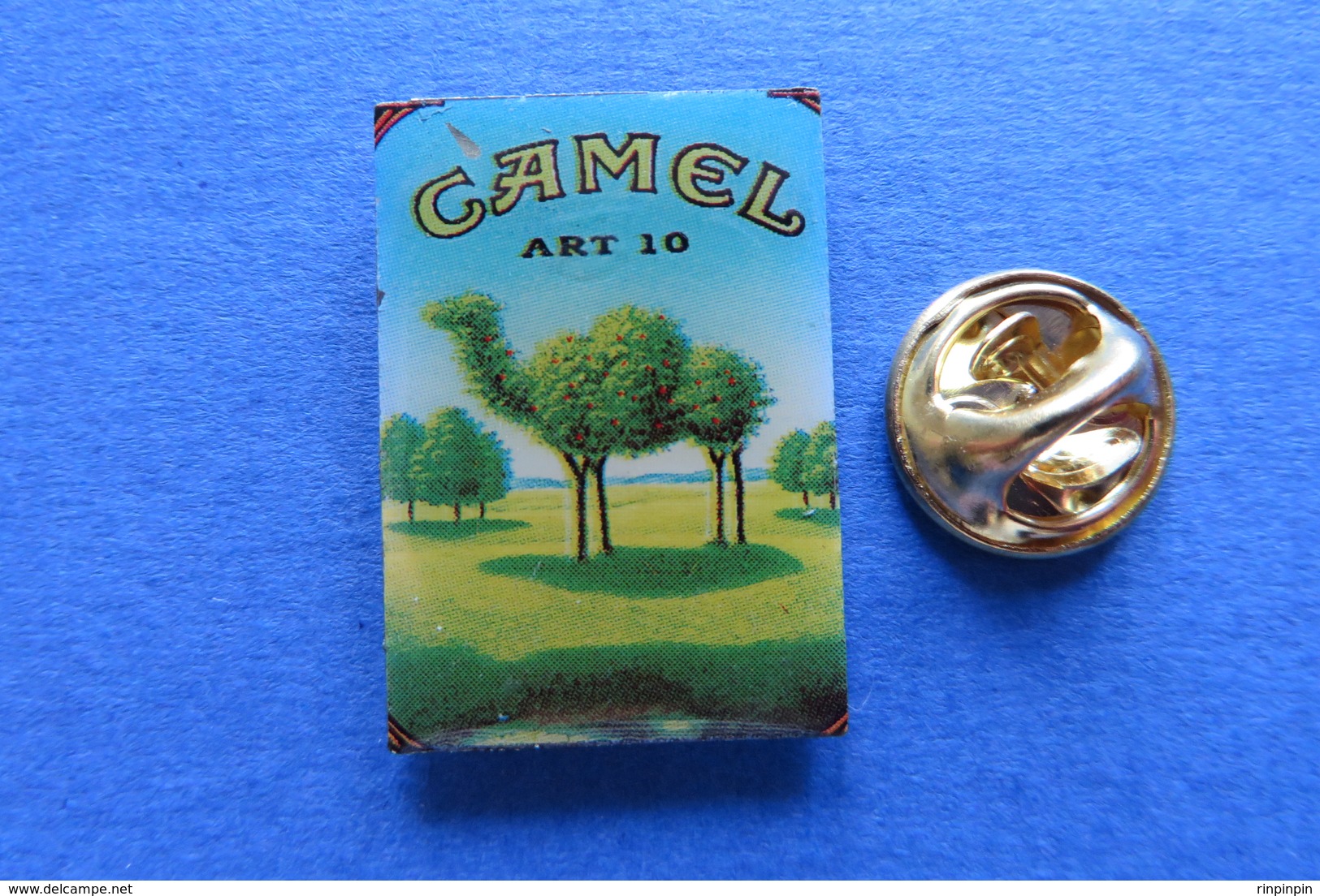 Pin's,CAMEL ART 10,CIGARETTES,TABAC,PAQUET,SUISSE - Merken