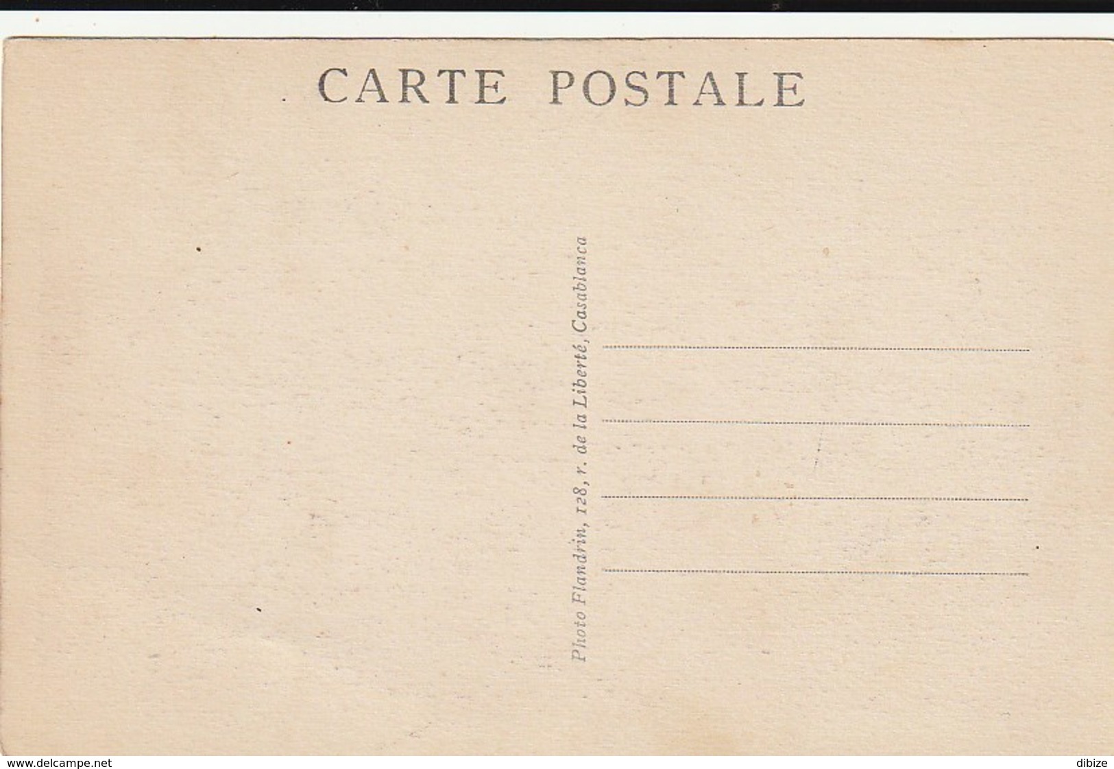 Carte Postale. Maroc. Un Douar. Vieillards. Tente. Gourbi. - Monuments