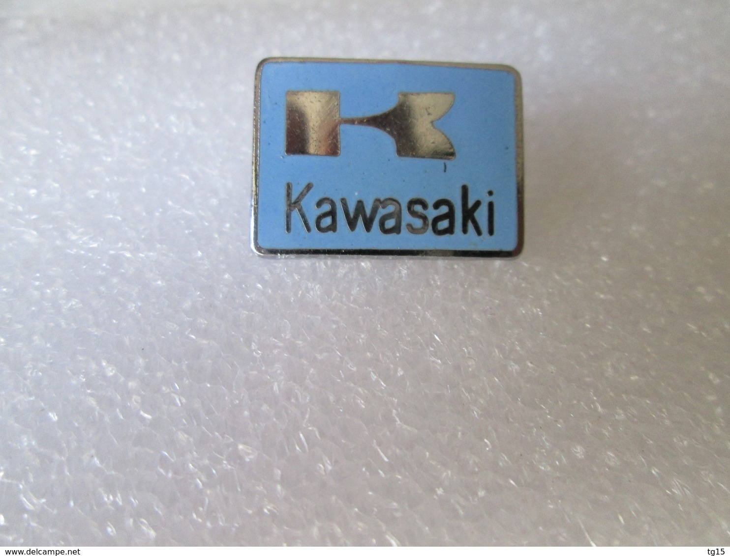 NO PIN'S   BROCHE    LOGO  KAWASAKI   Email Grand Feu  Top Qualité - Motorfietsen